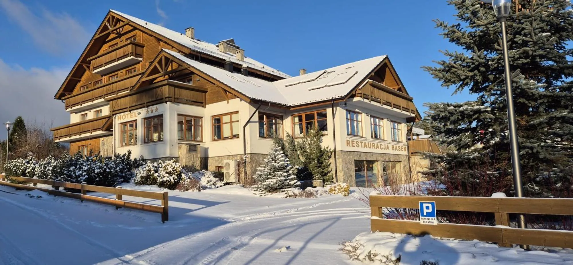 Property building in Hotel Alpejski