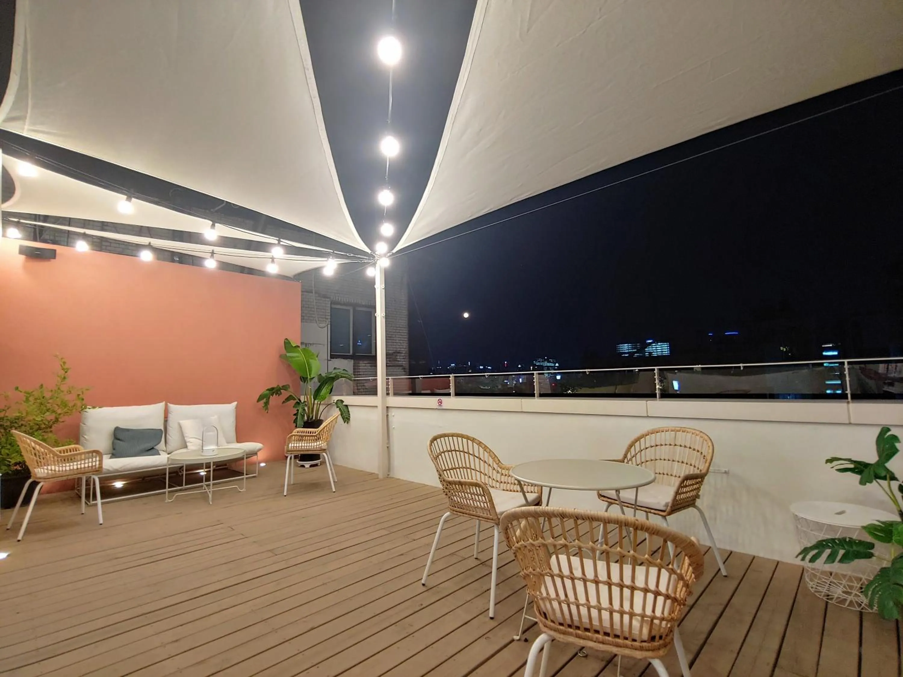 Tong Tong Petit Hotel