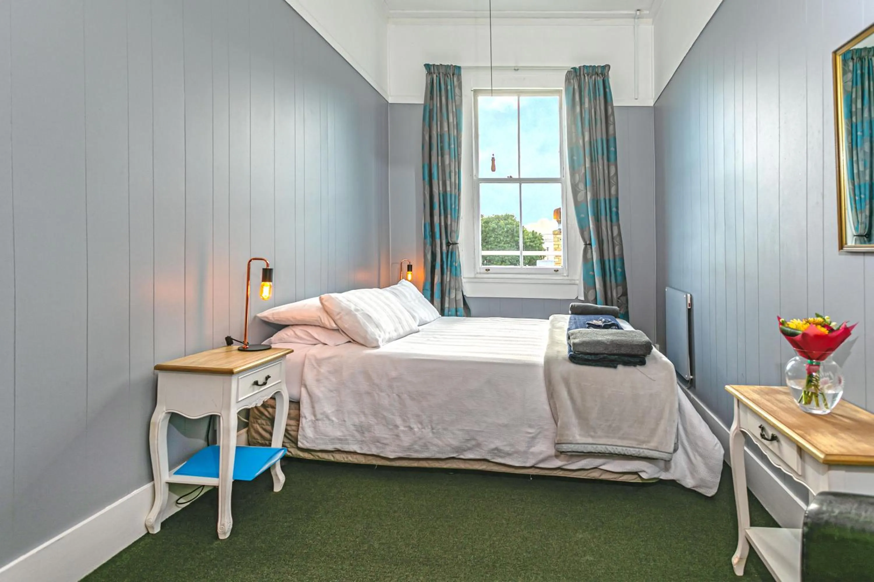 Bed in Lady Bowen Bed & Breakfast