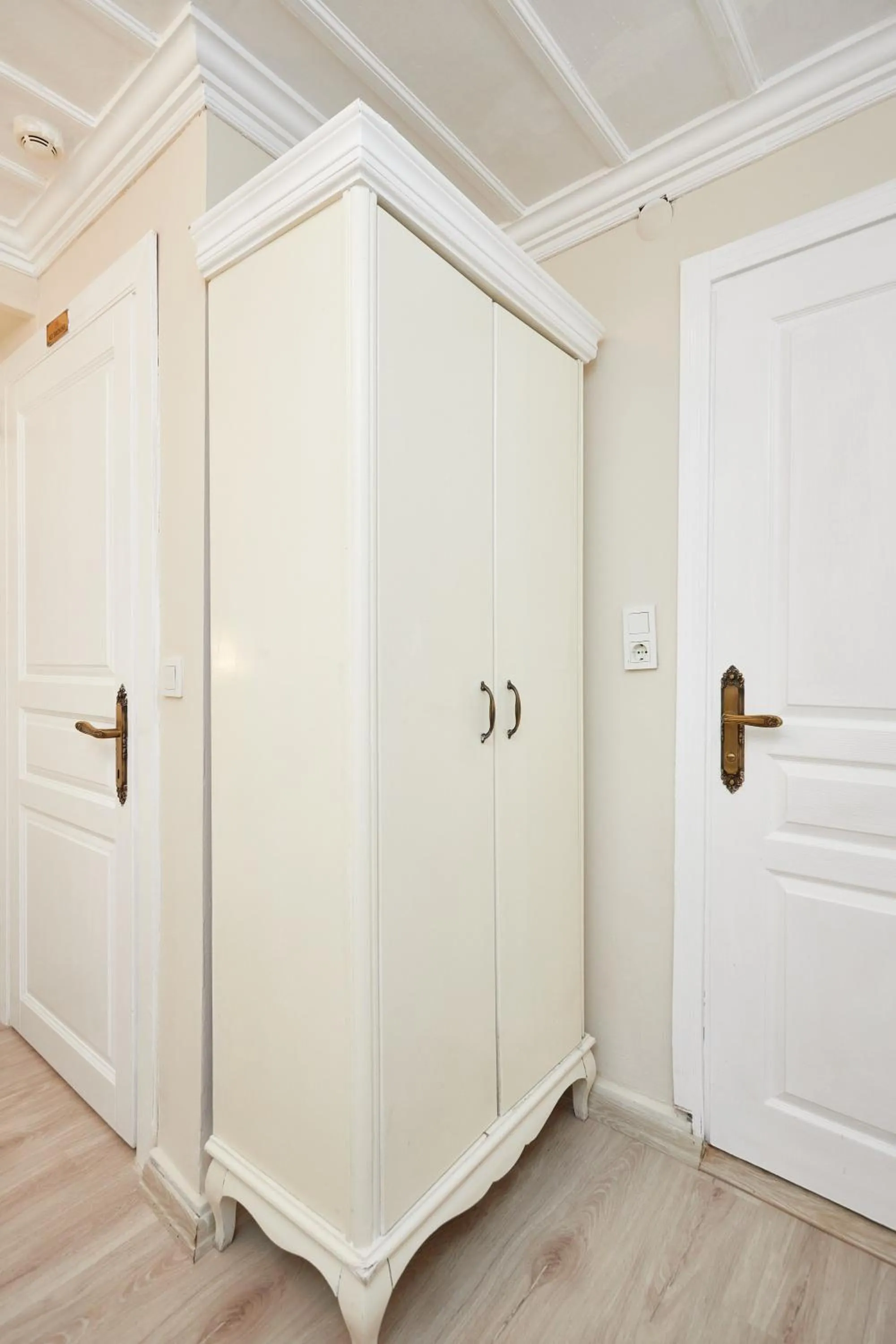 wardrobe in Mataraci Konak