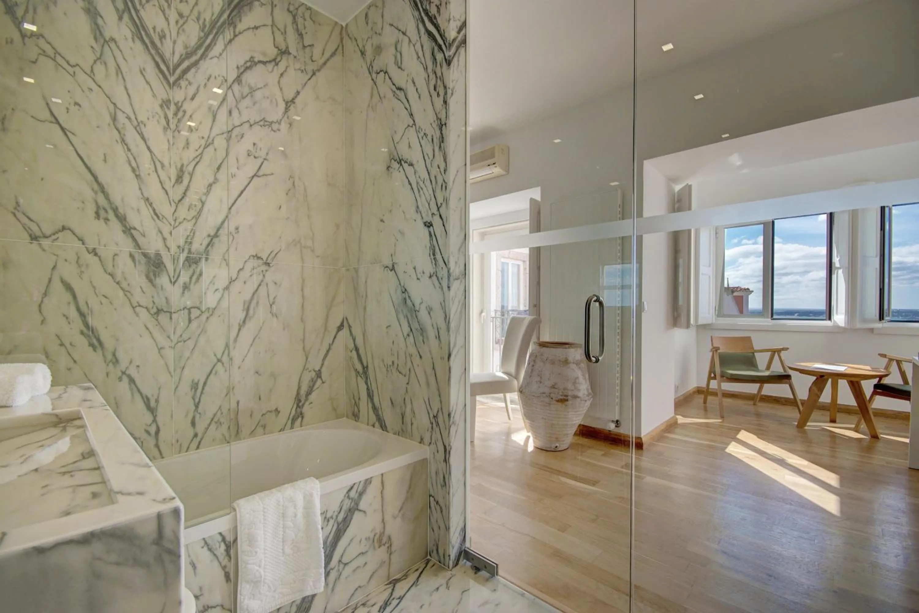 Bathroom in Solar Dos Mouros