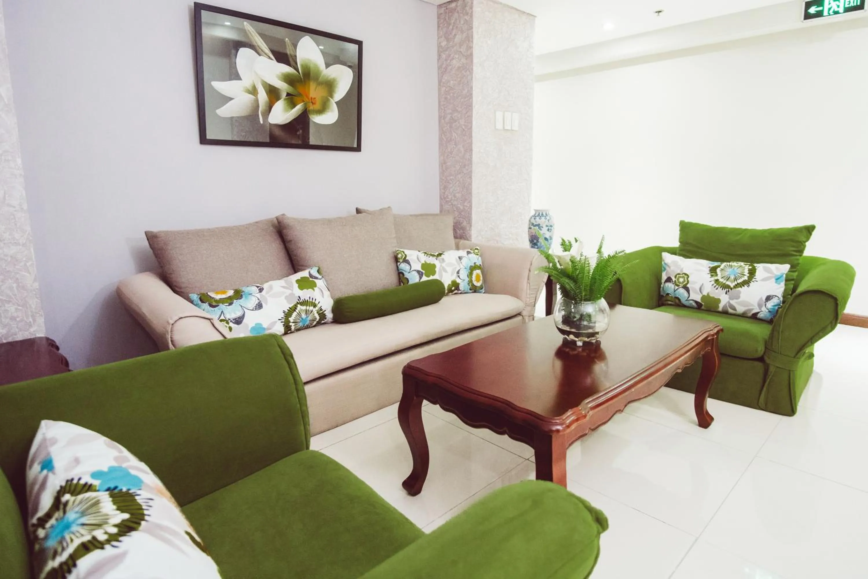 Panorama Summit Hotel