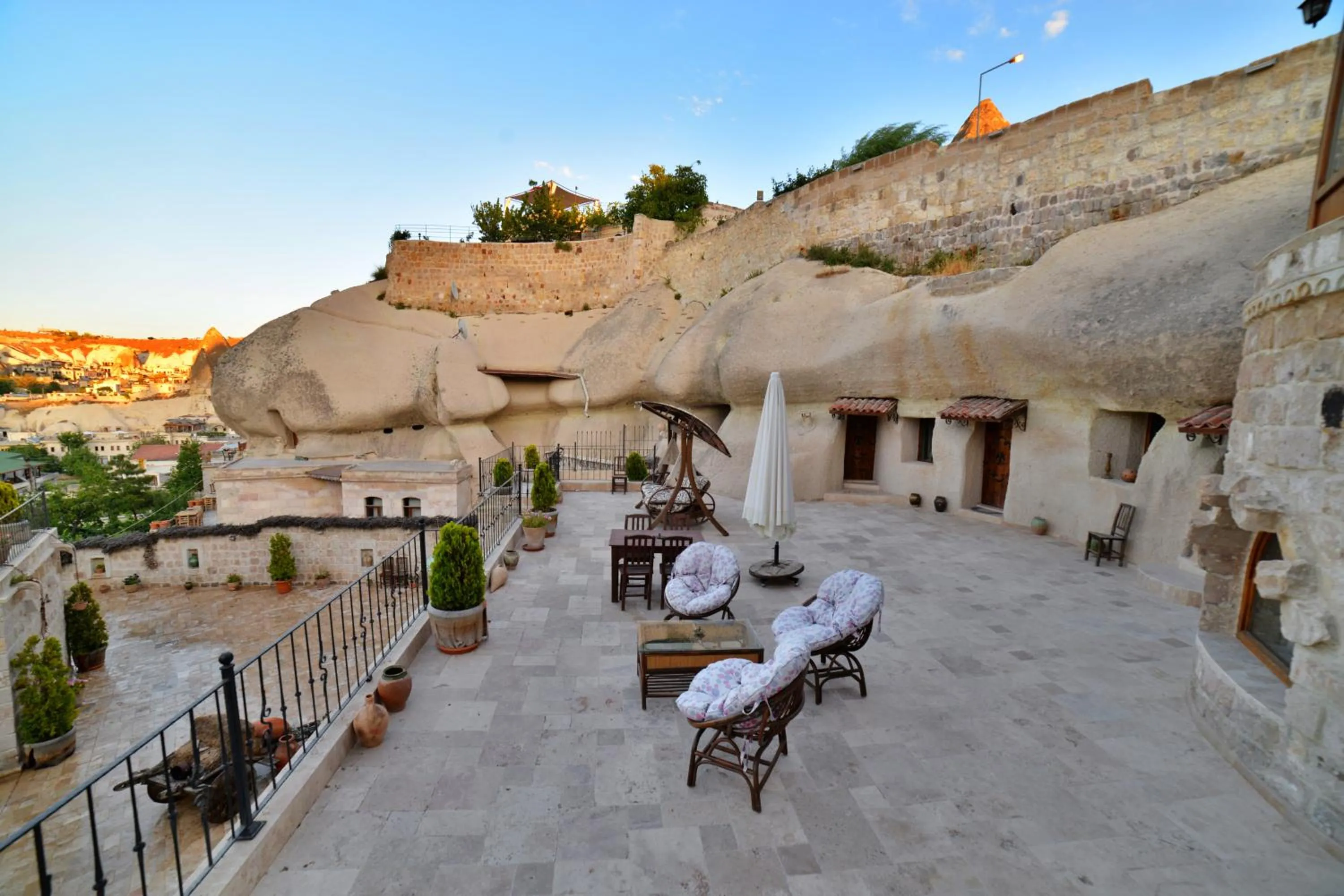 Patio in Grand Cave Suites