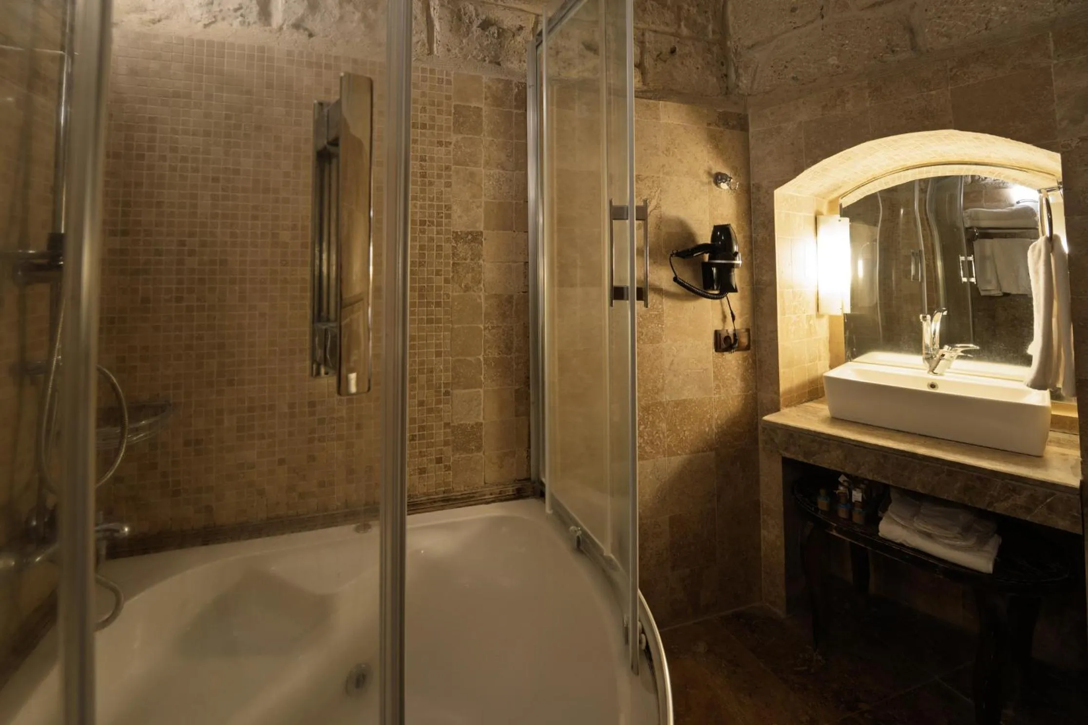 Shower in Grand Cave Suites