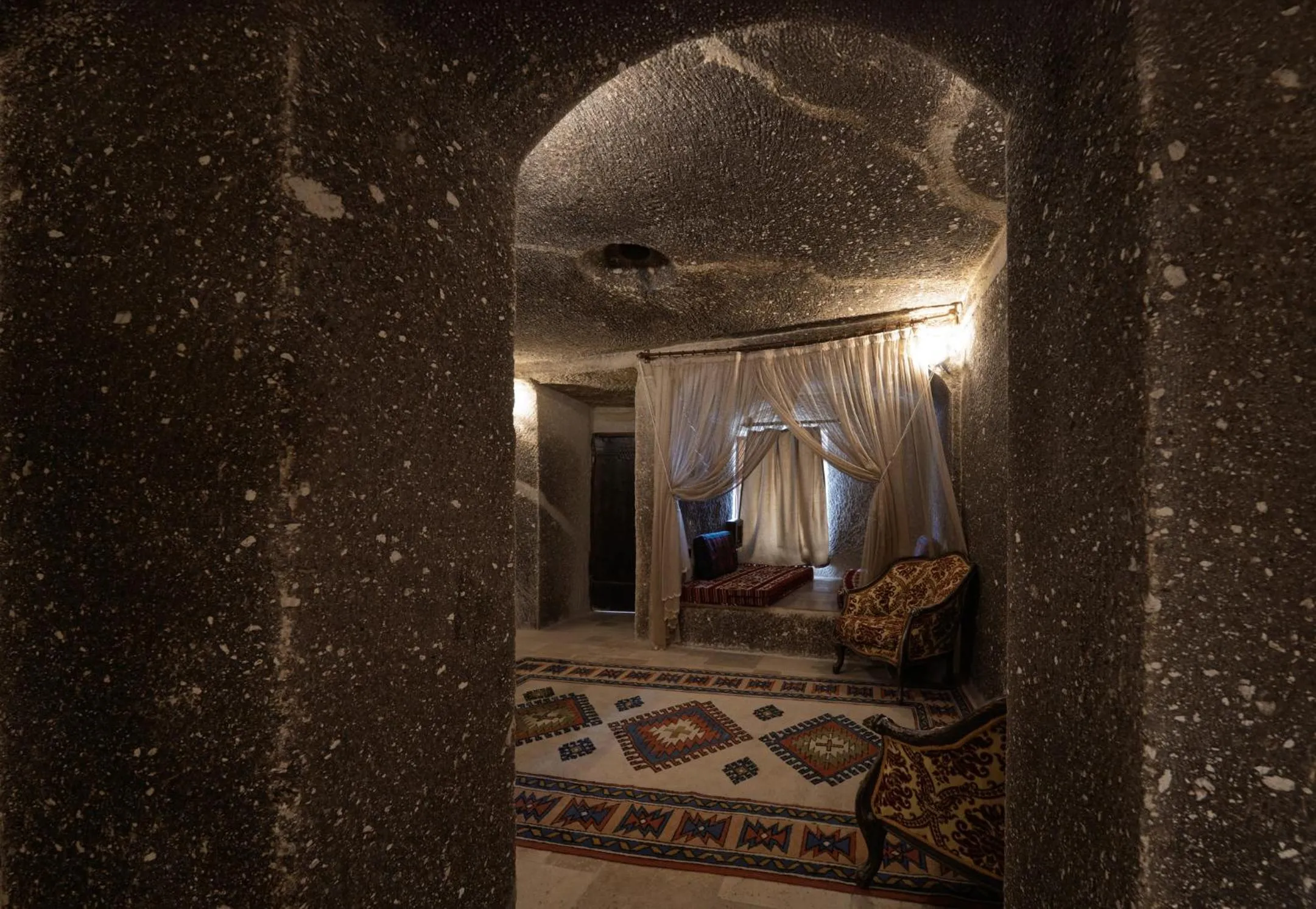 Seating area in Grand Cave Suites