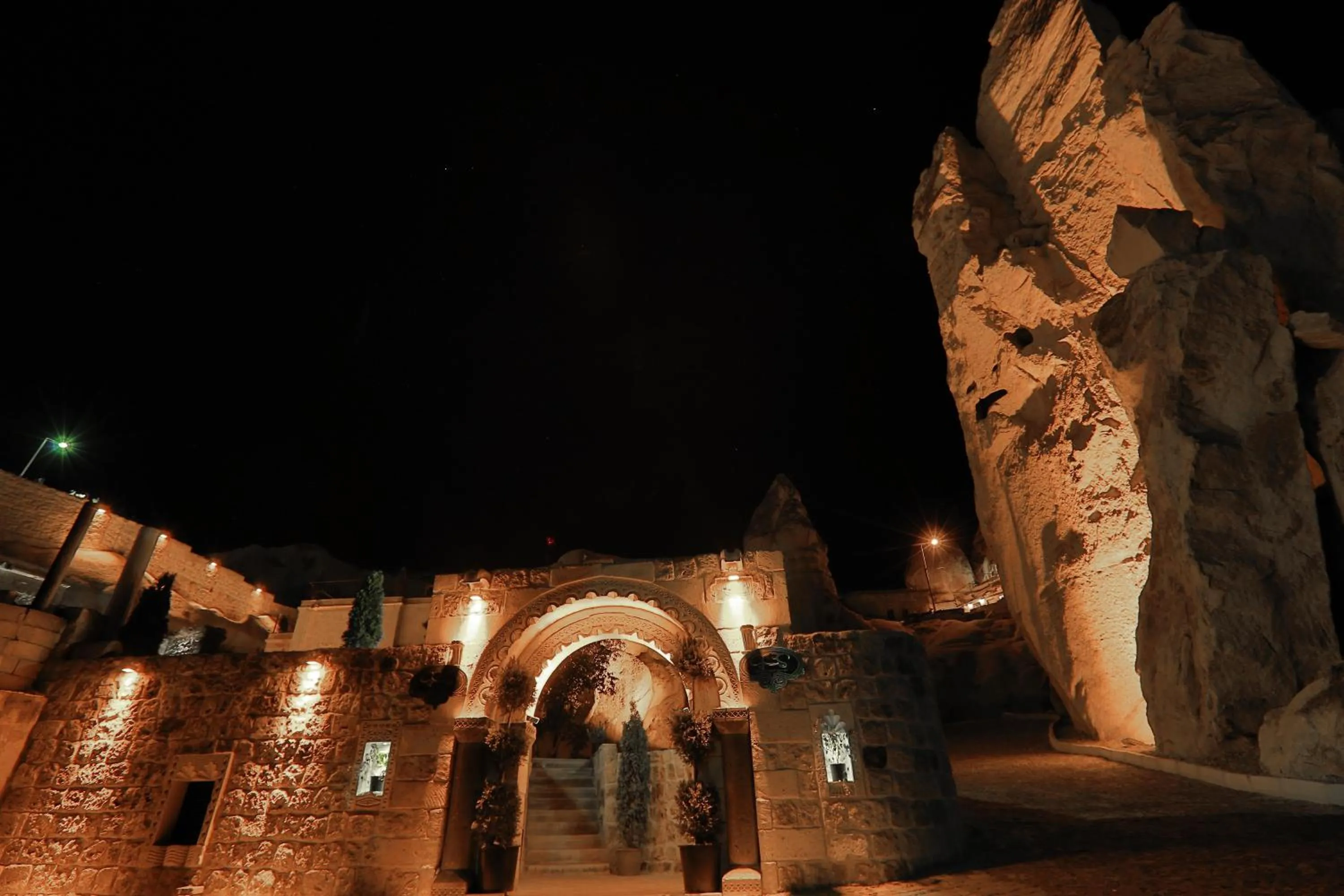 Facade/entrance in Grand Cave Suites