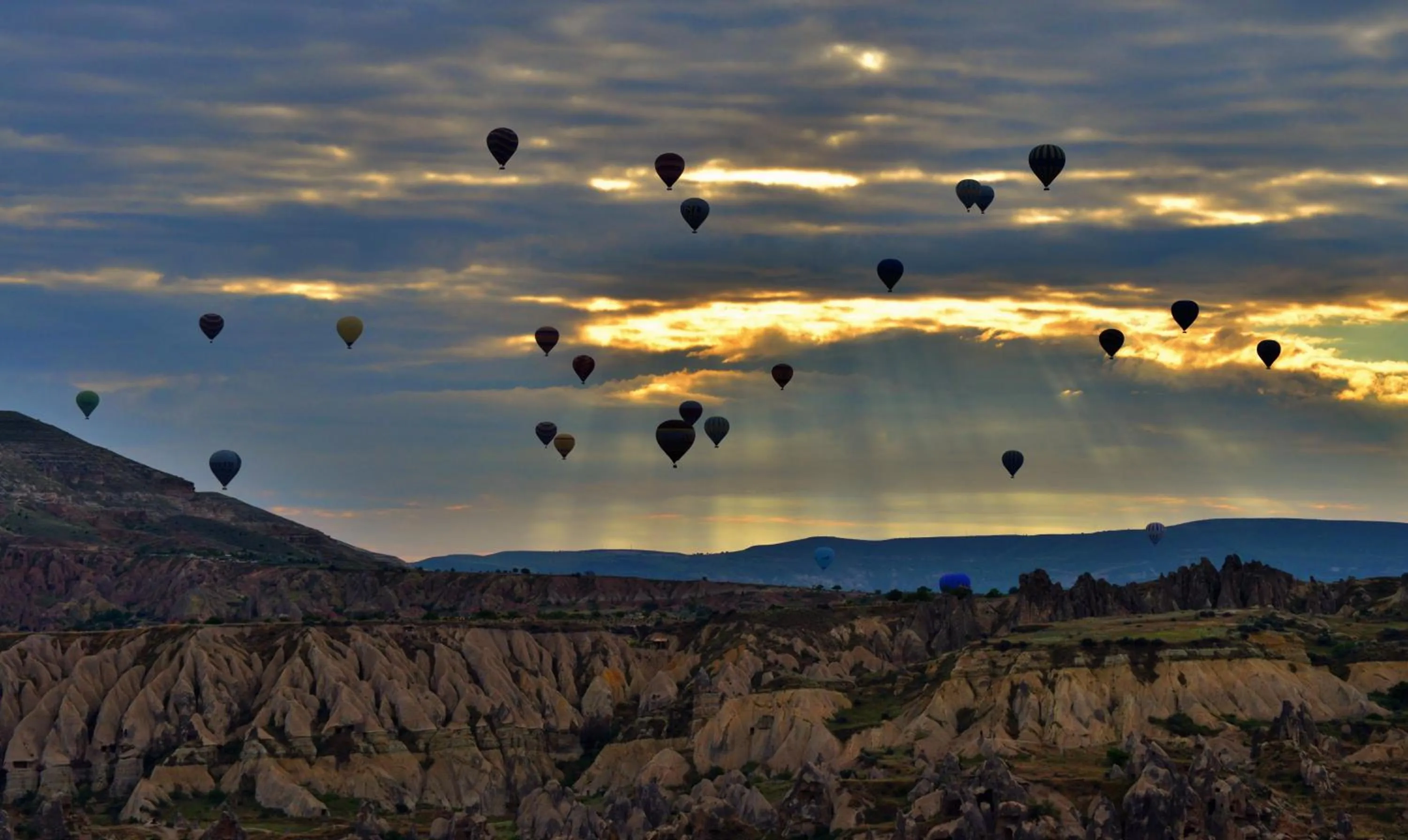 Billiard in Grand Cave Suites