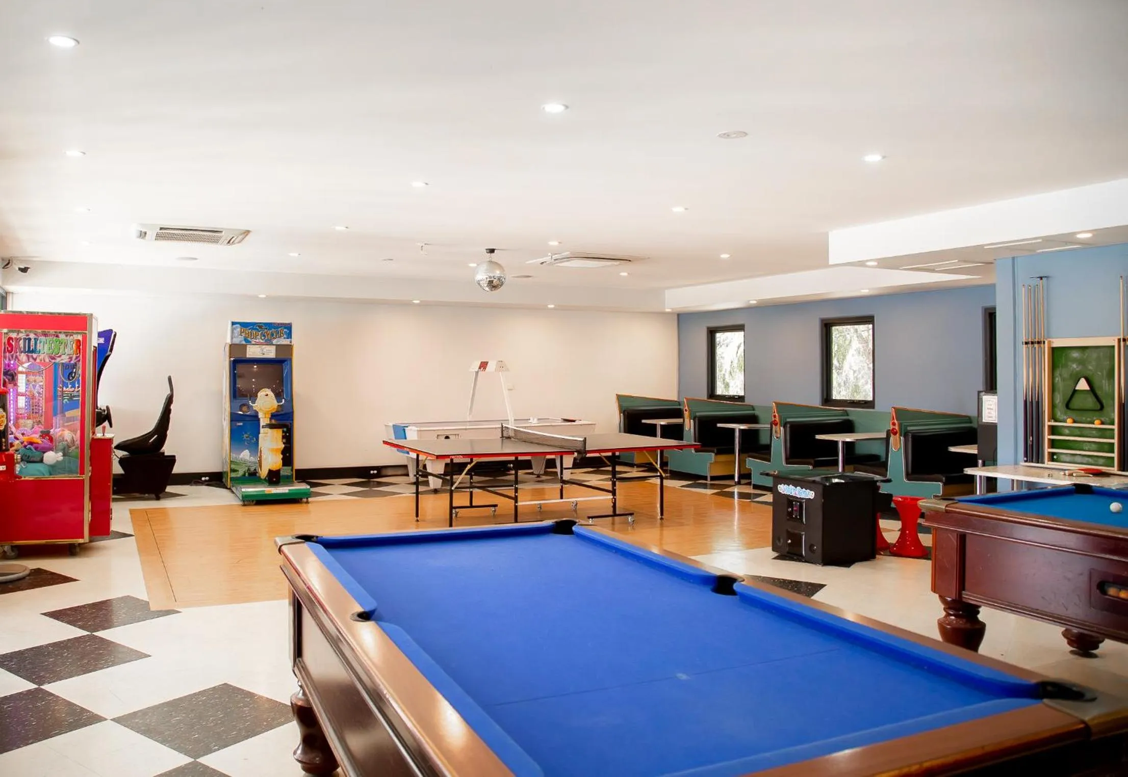 Game Room in Presidential Bungalow