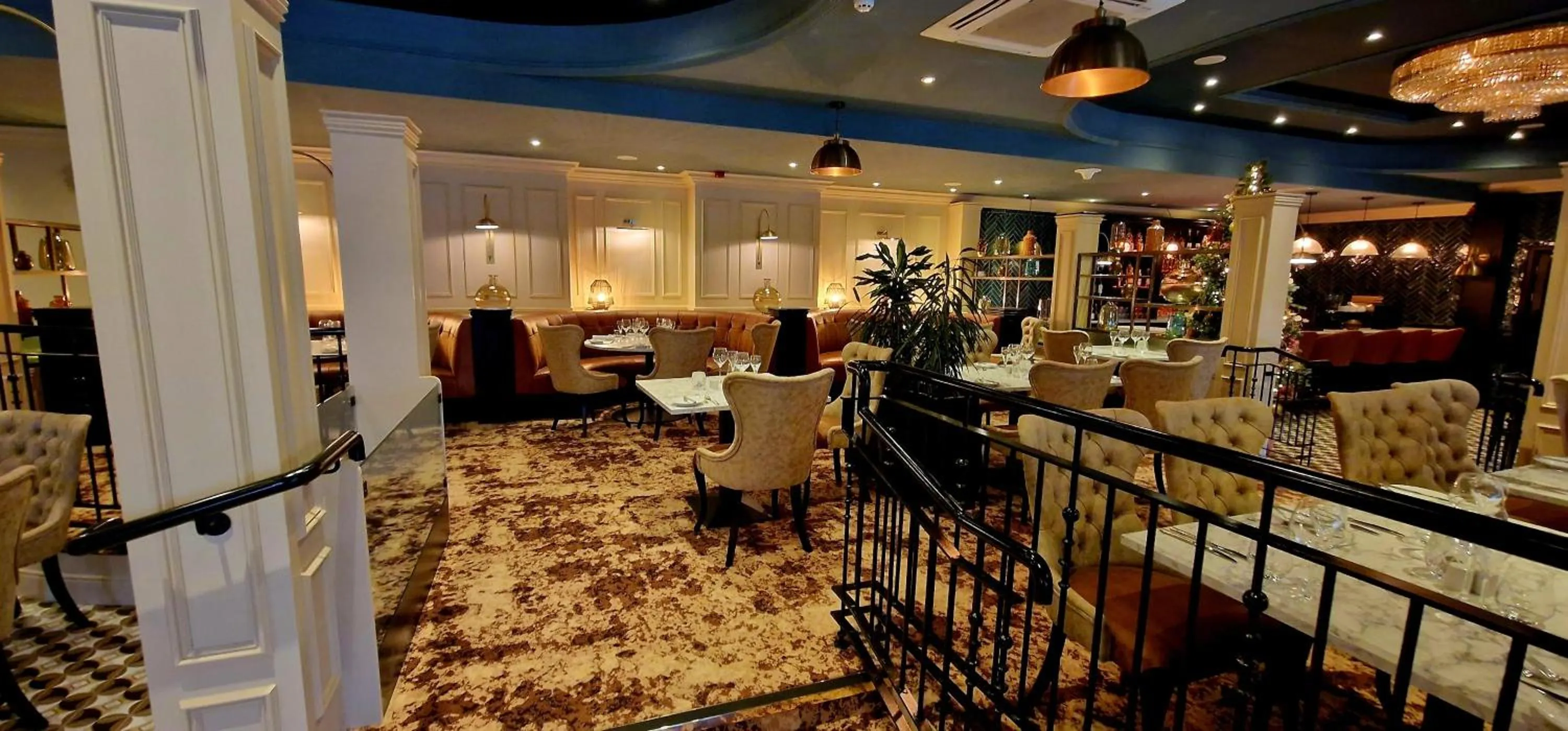 Restaurant/places to eat in Diamond Coast Hotel