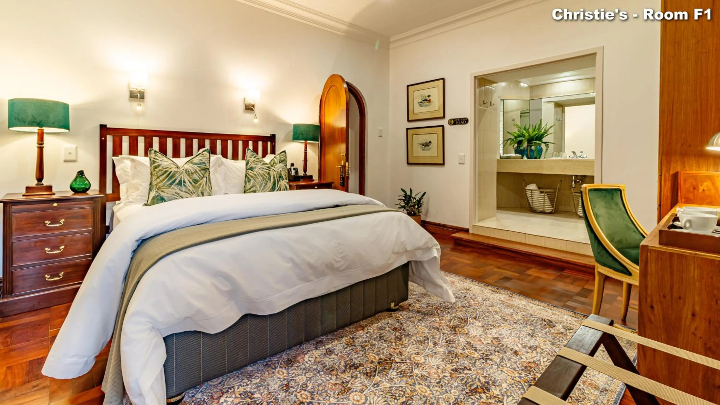 Bed in Christies at 32 on Russell