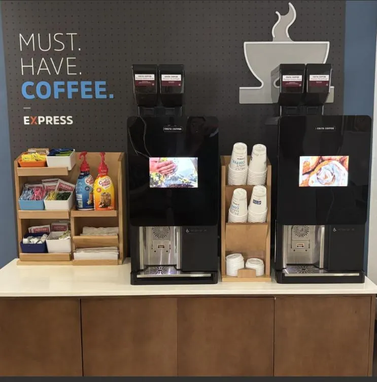 Coffee/tea facilities in Holiday Inn Express & Suites Mobile West I-10 by IHG