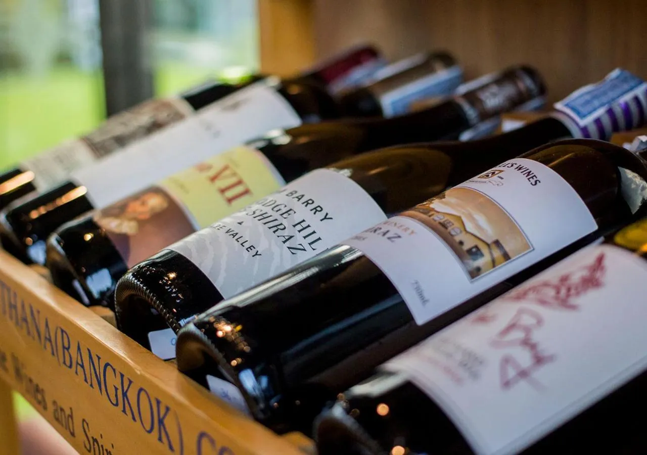 Alcoholic drinks in Green Pix Khaoyai