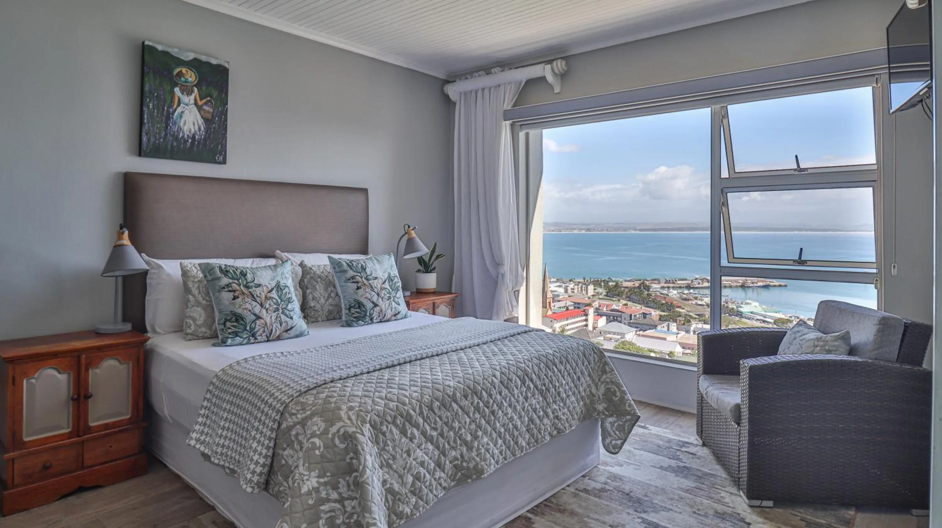 View (from property/room), Bed in 3ColoursBlue Guest House