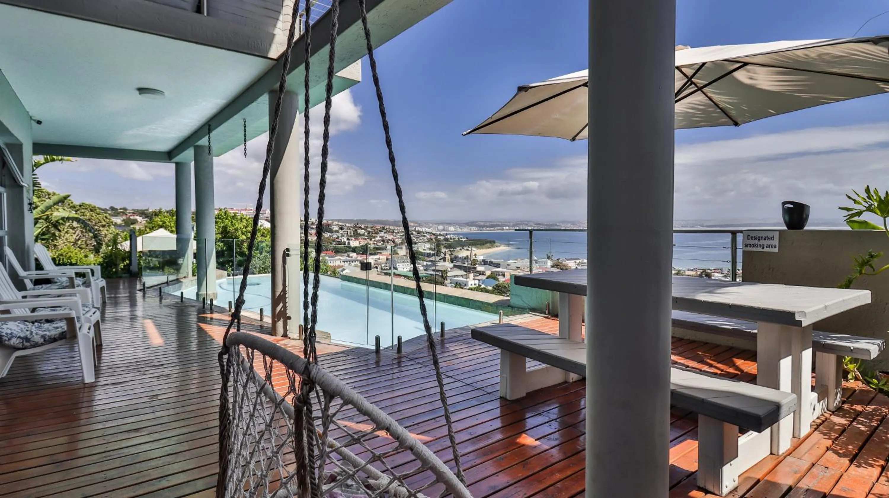 Swimming pool in 3ColoursBlue Guest House