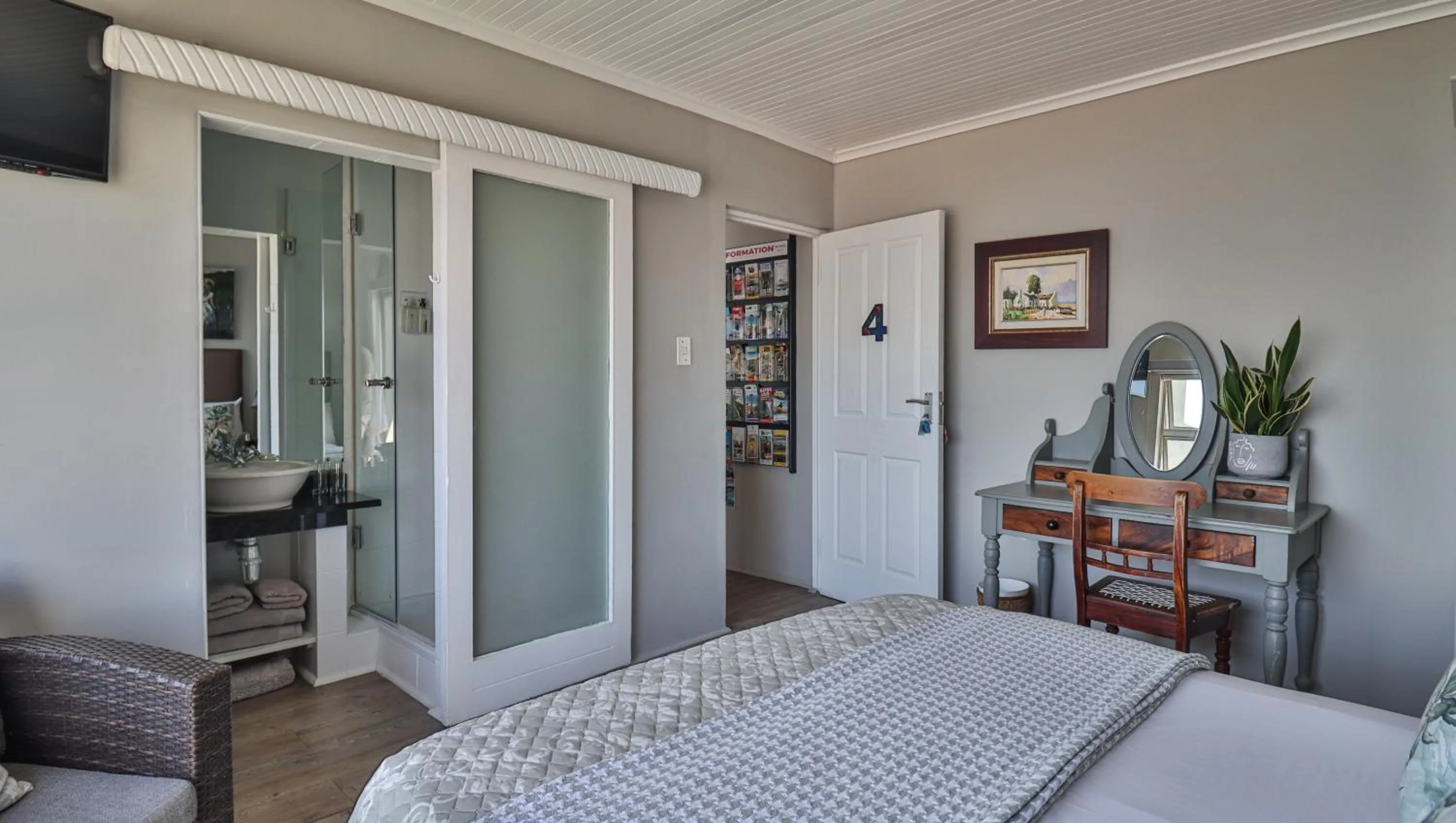 Bed in 3ColoursBlue Guest House