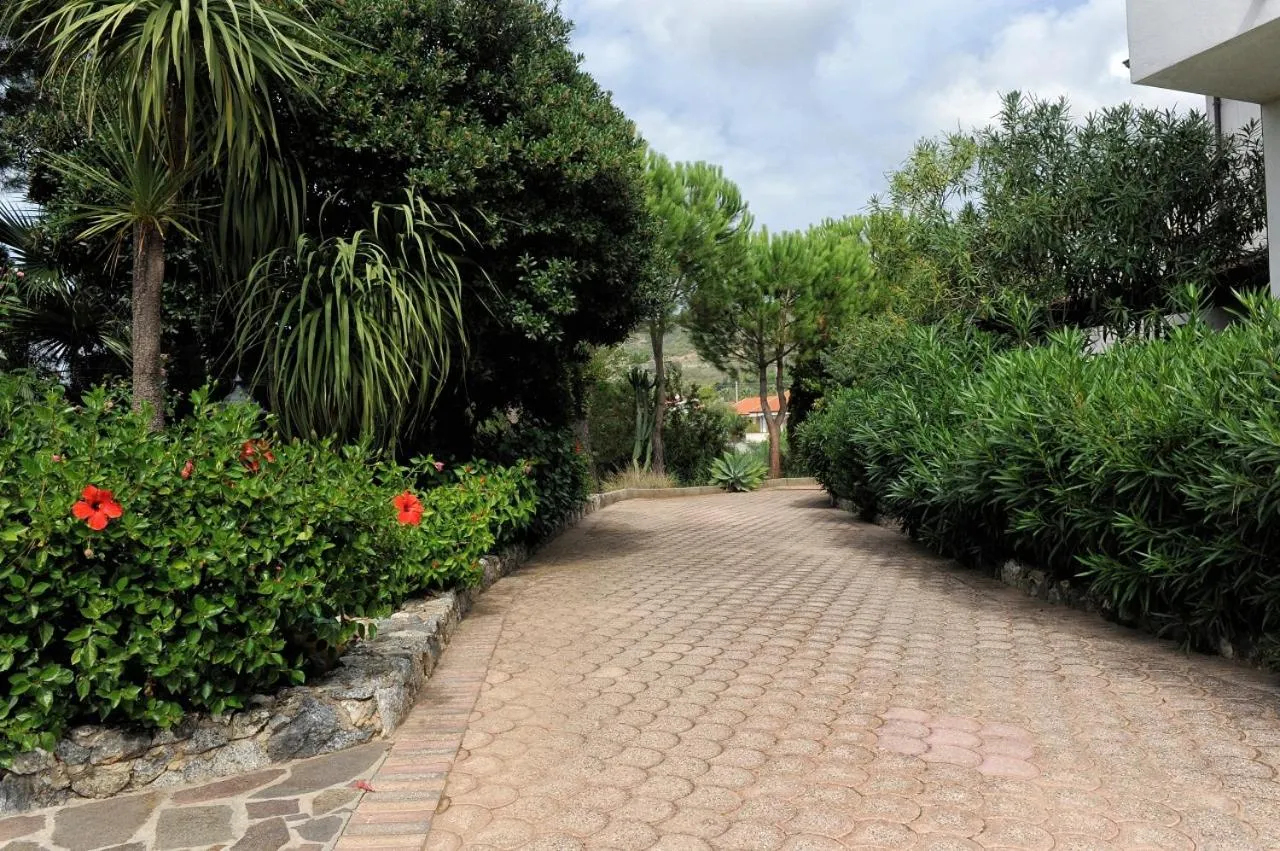 Villaggio Pineta Petto Bianco