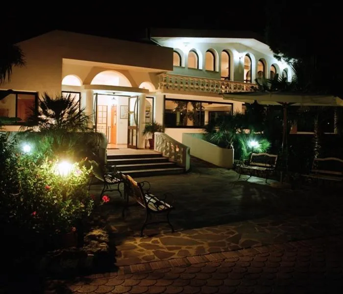 Garden in Villaggio Pineta Petto Bianco