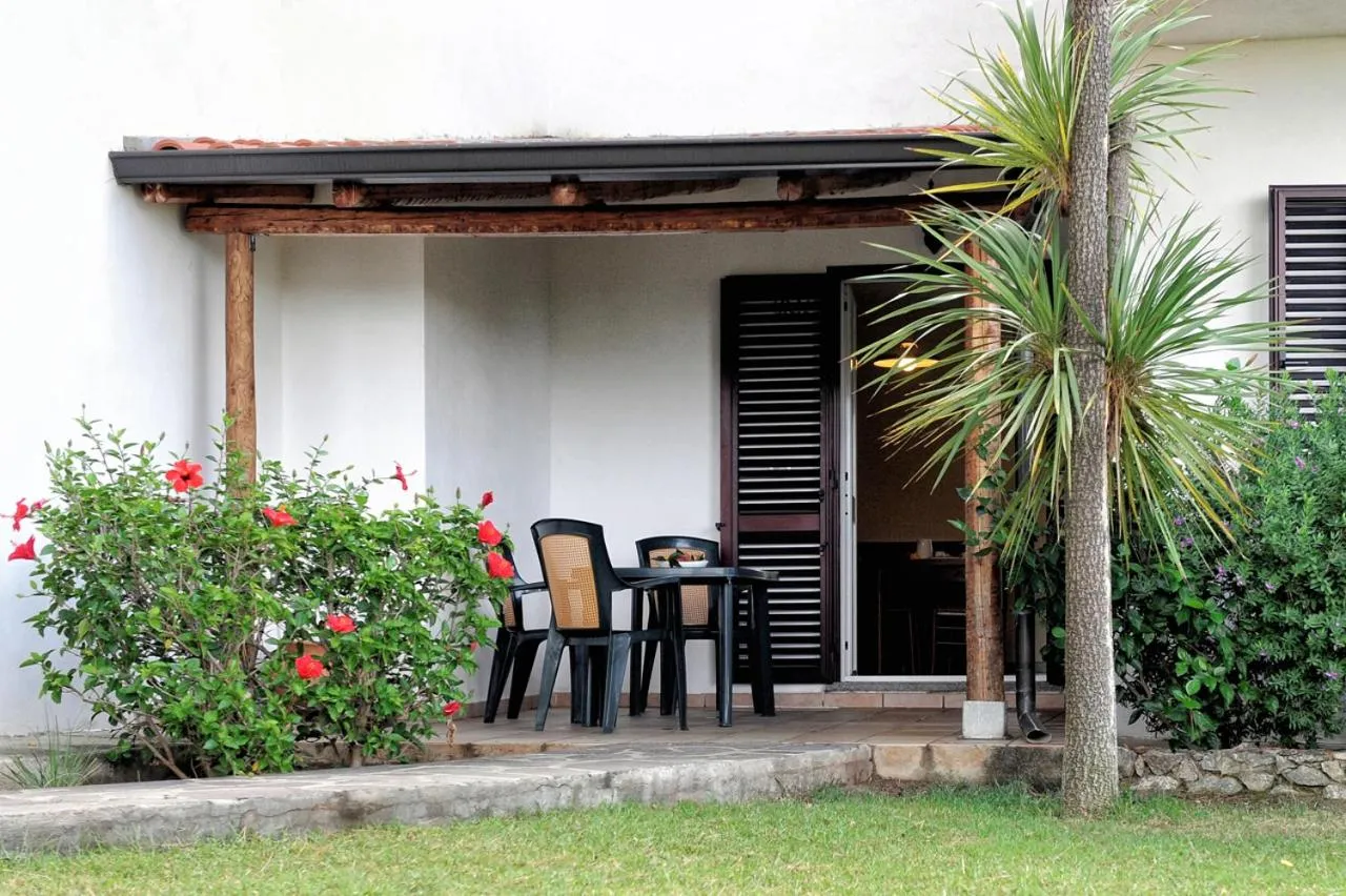 Villaggio Pineta Petto Bianco