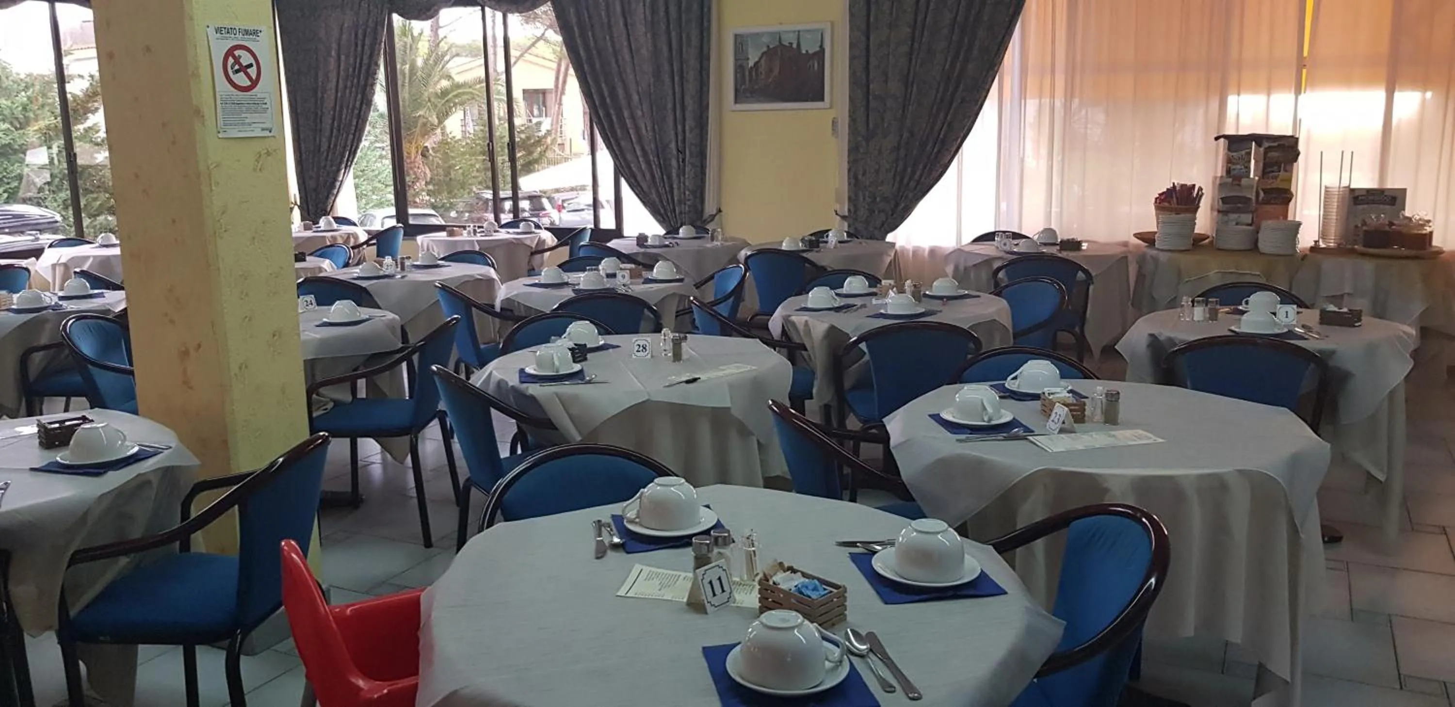 Restaurant/places to eat in Hotel Anfora