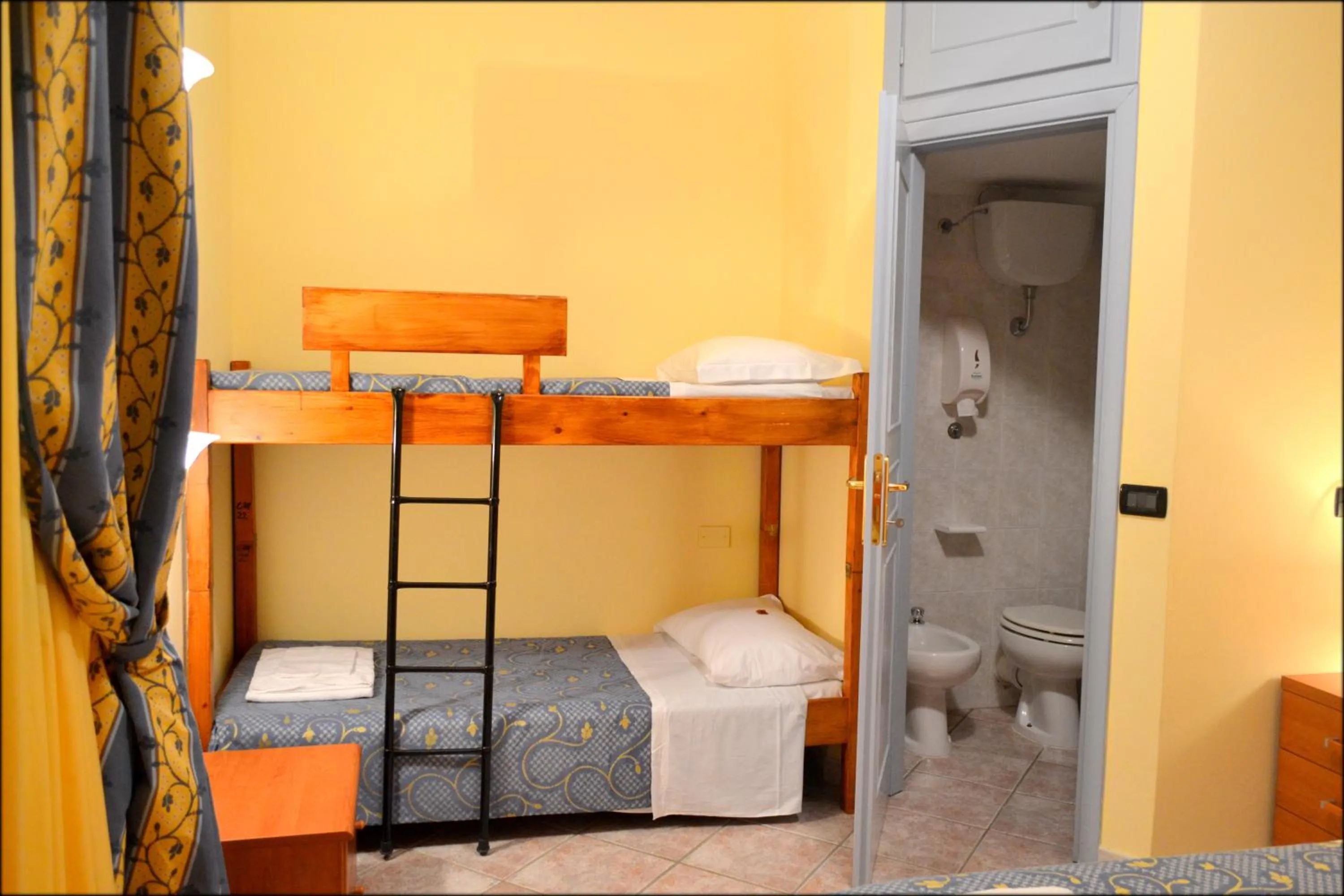 Bedroom, Bed in Hotel Anfora