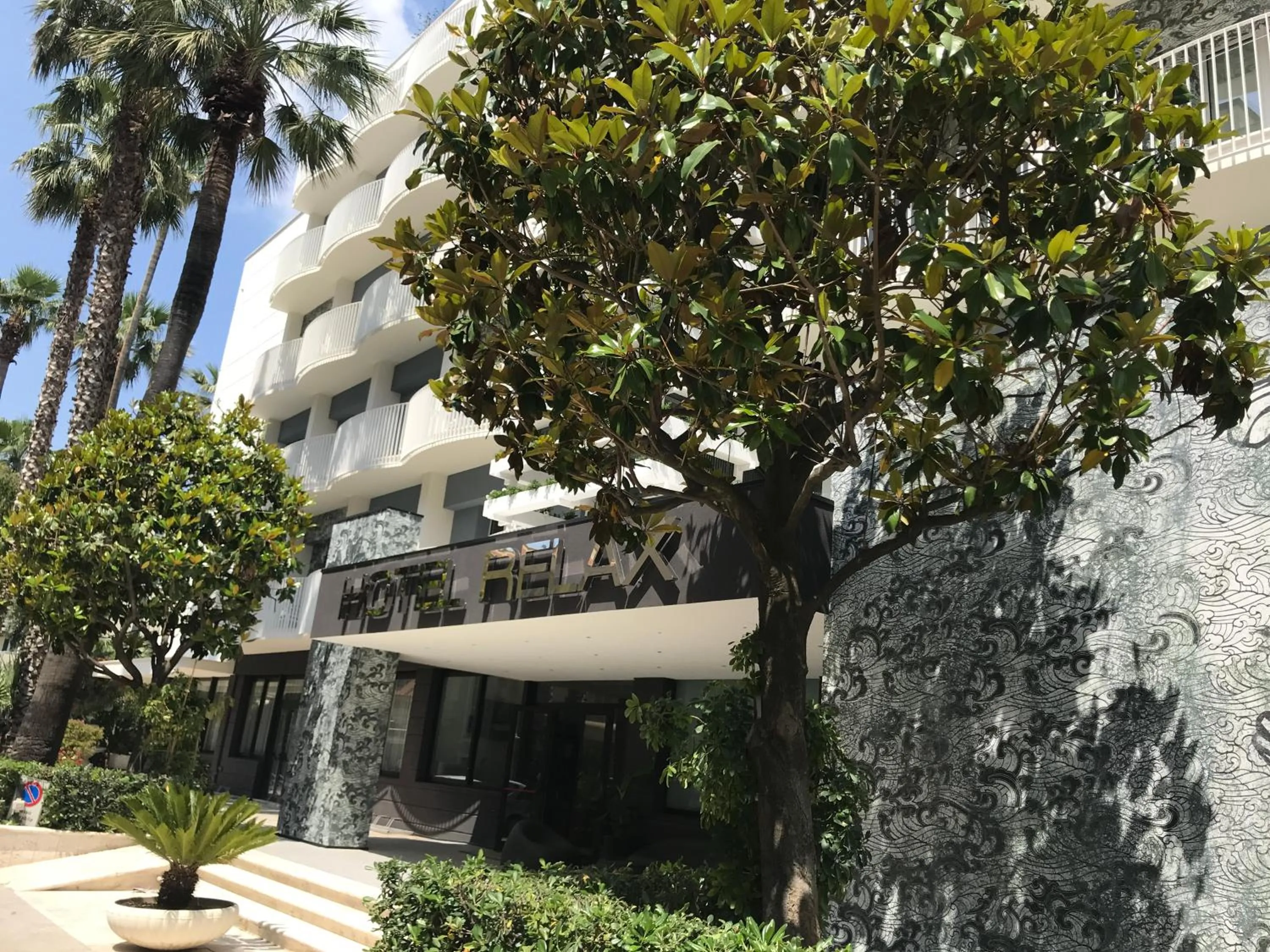 Facade/entrance in Family Hotel Relax