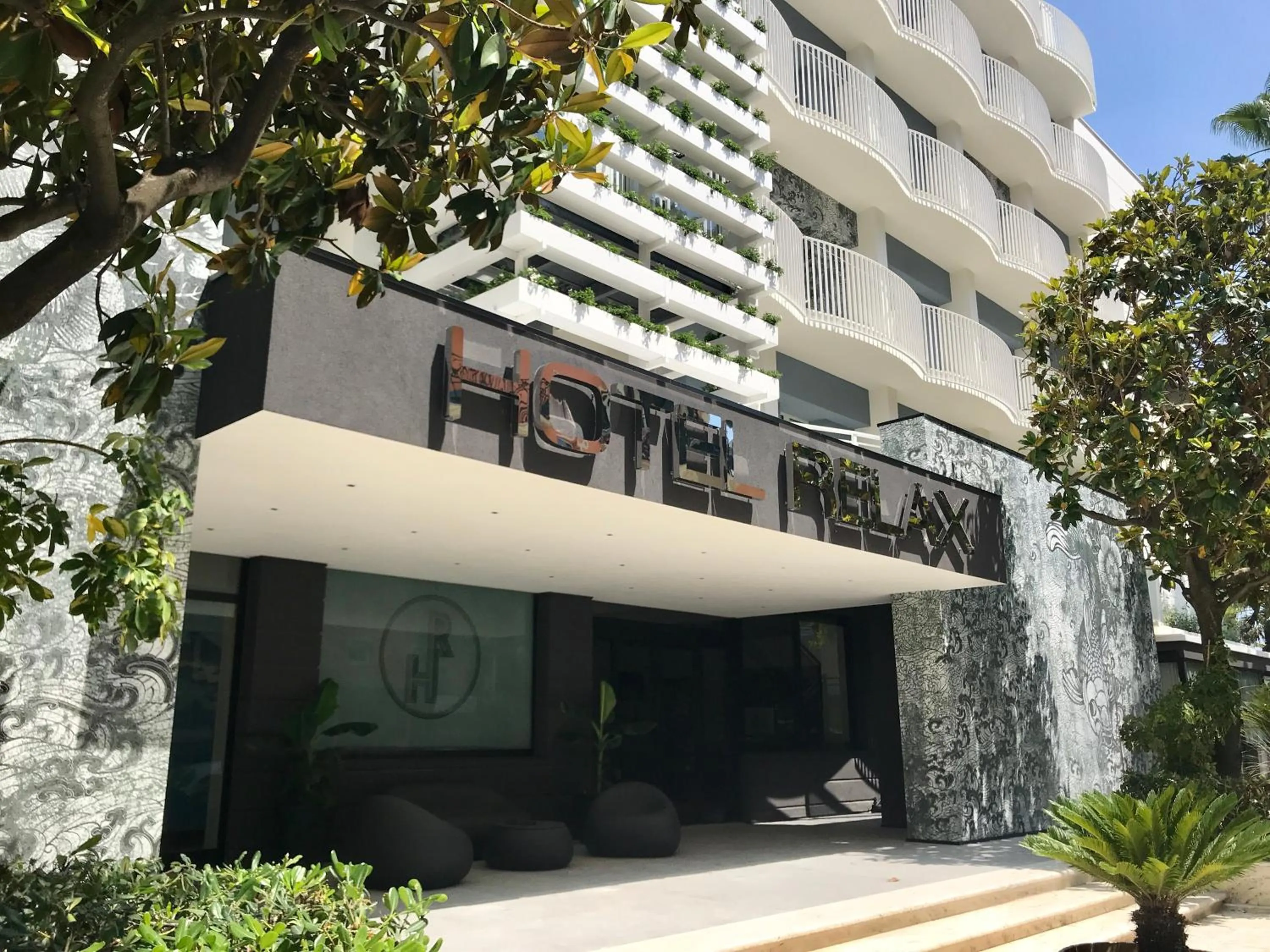 Facade/entrance in Family Hotel Relax