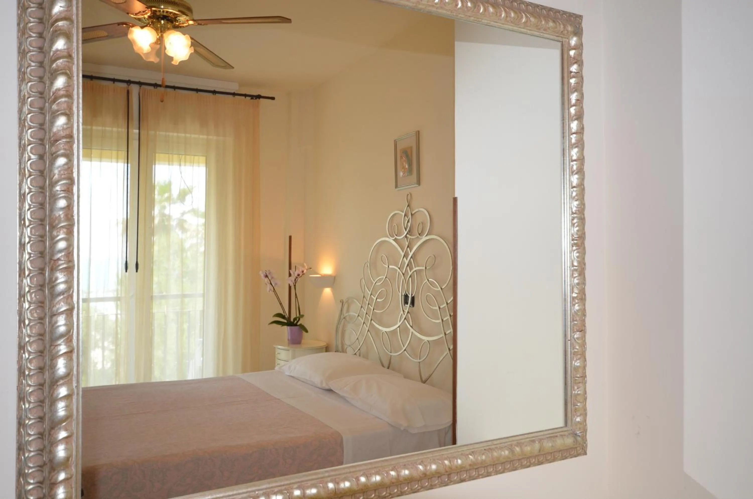 Bedroom, Bed in Family Hotel Relax