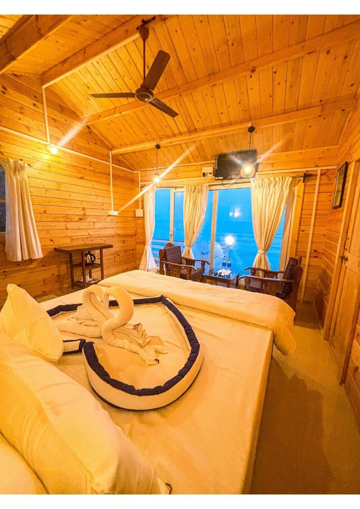 Photo of the whole room, Bed in Red Crab Eco Resorts
