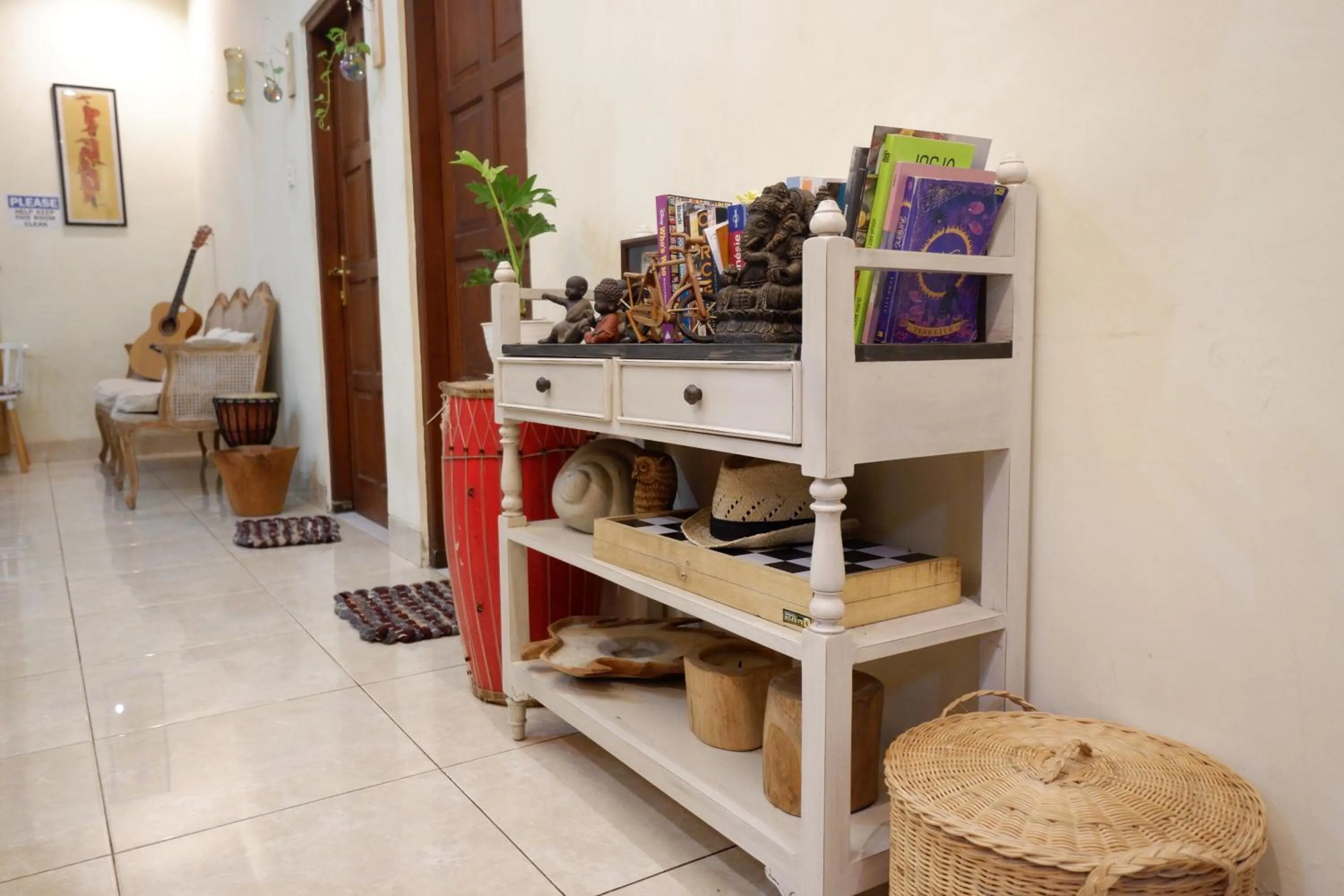 Library in Oke Baik Hostel