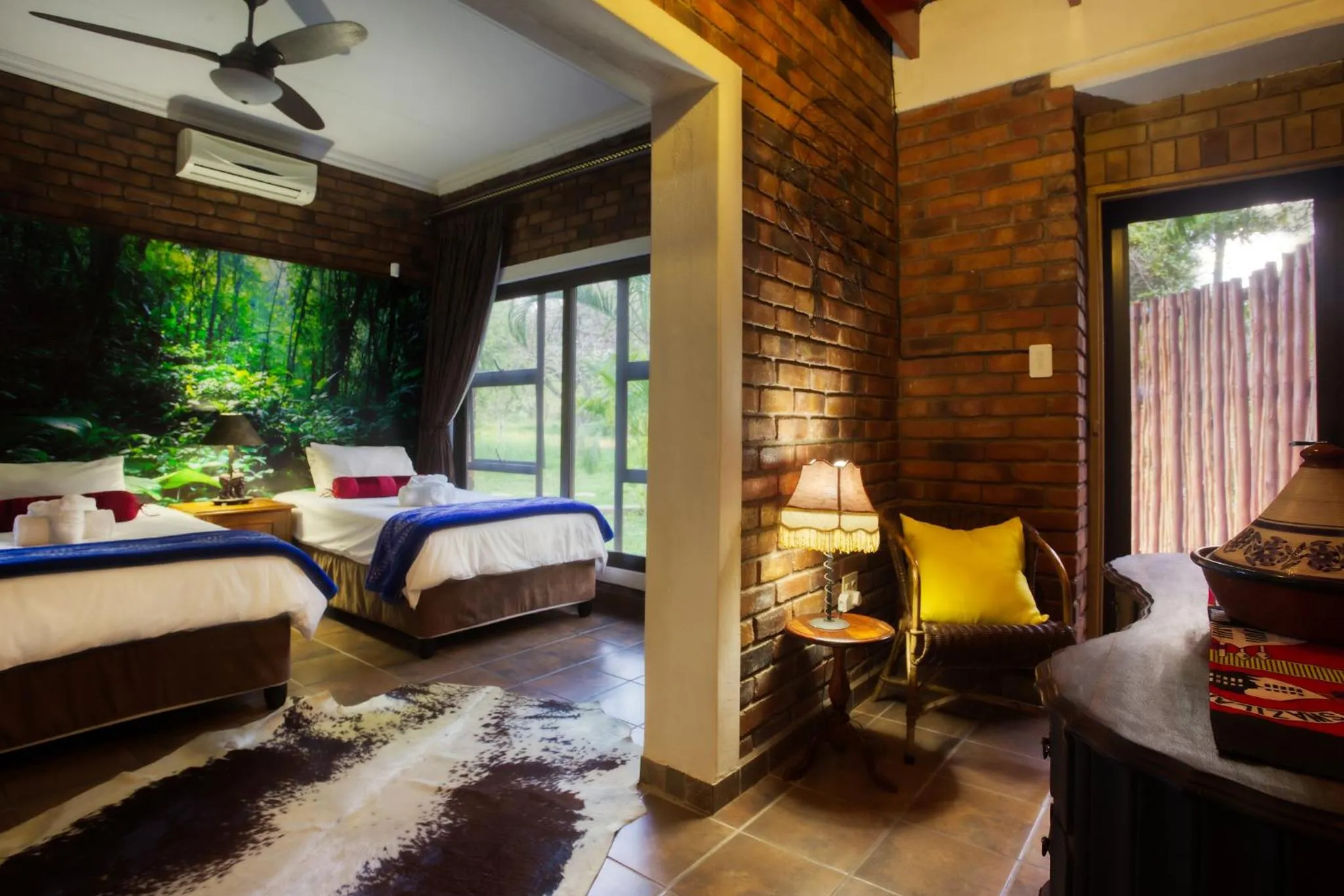 Photo of the whole room in Doringpoort Lodge