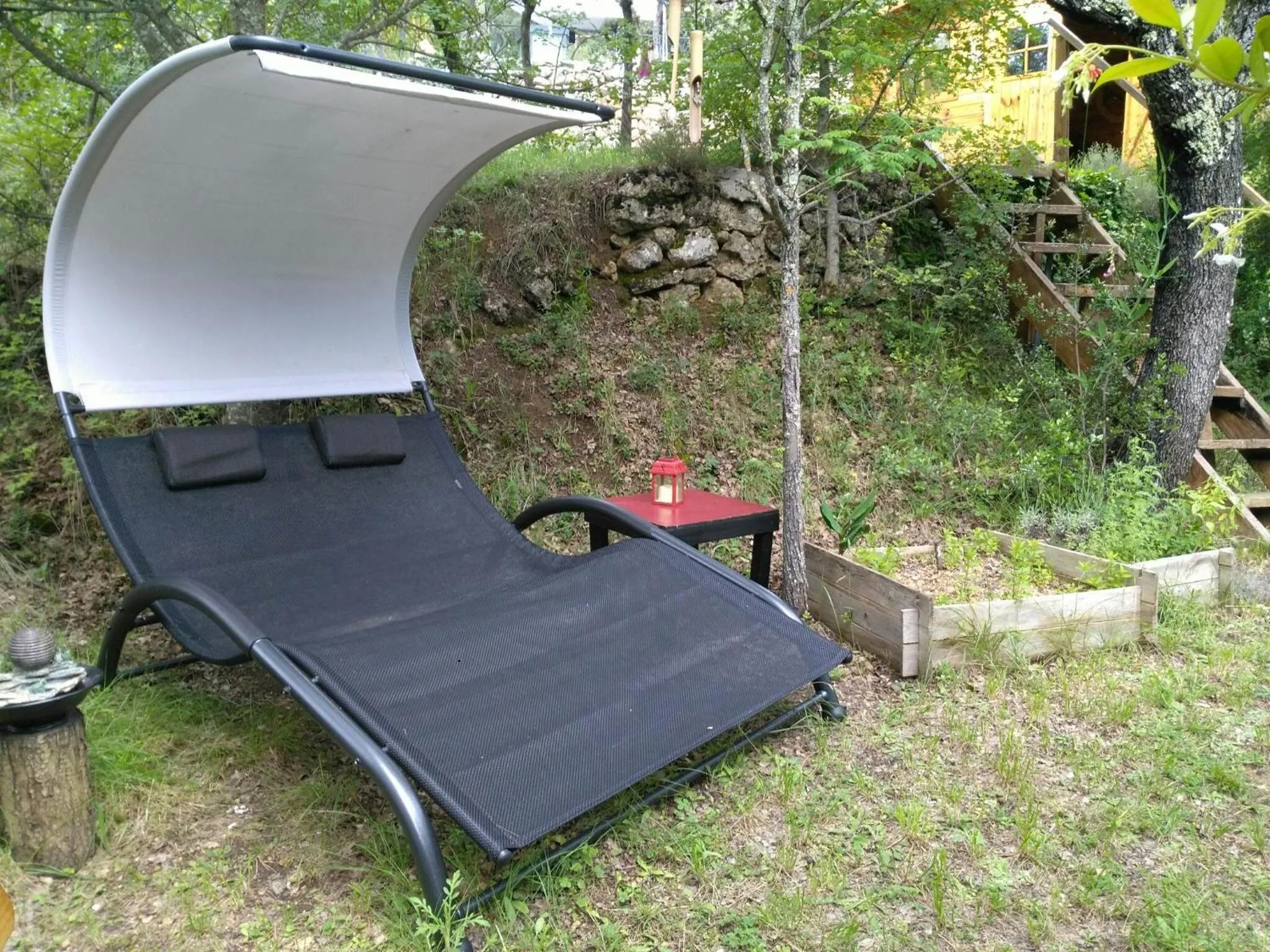 Garden in Au Cabanon Chez Nath - chbre d'hôtes