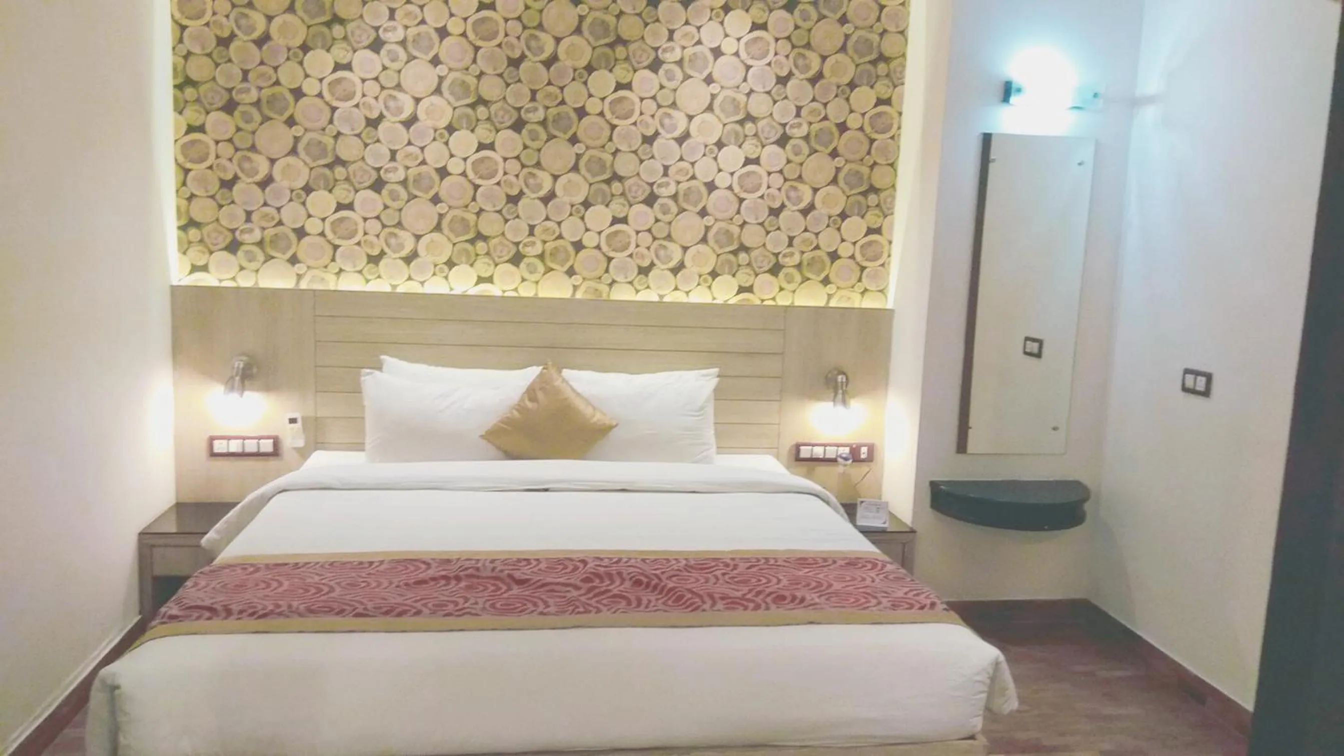 Bedroom, Bed in Hotel Merlin International