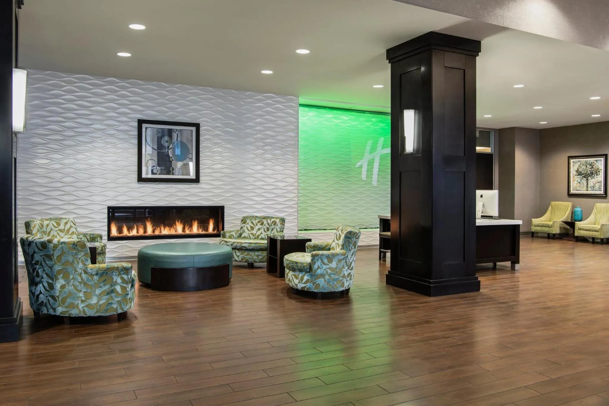 Property building in Holiday Inn Saskatoon Downtown by IHG