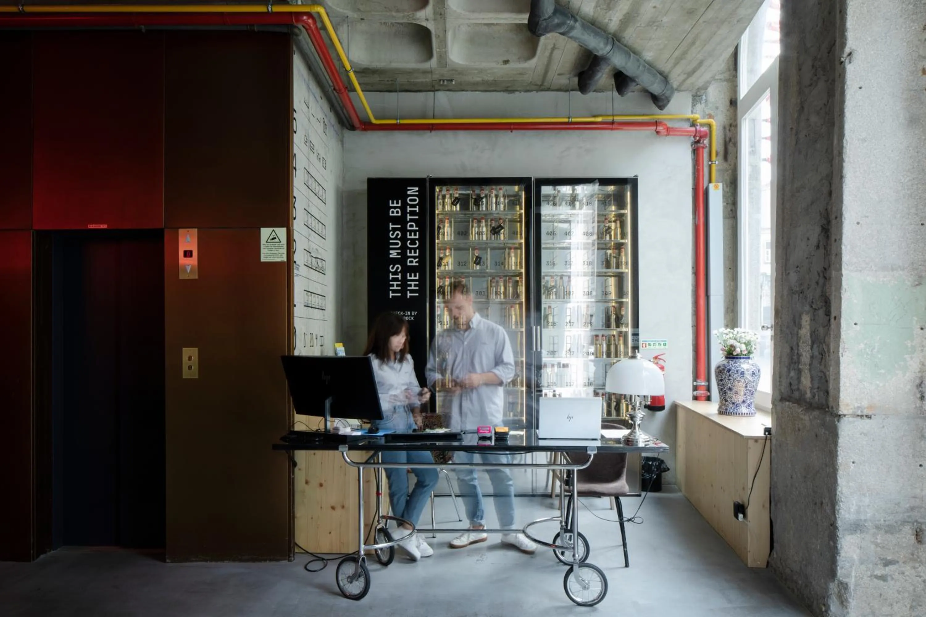 Staff in Zero Box Lodge Porto