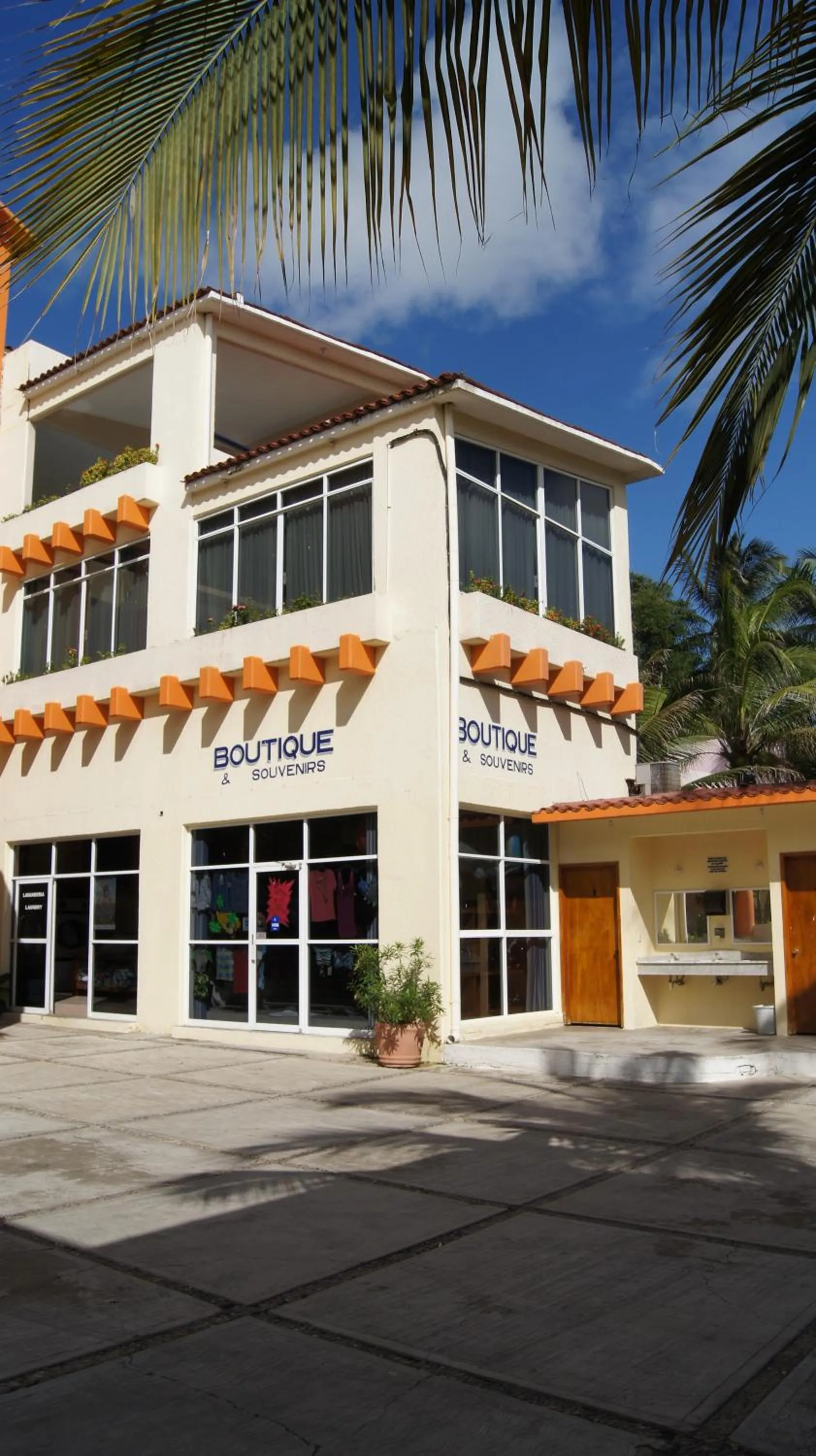 Property building in Surf Olas Altas