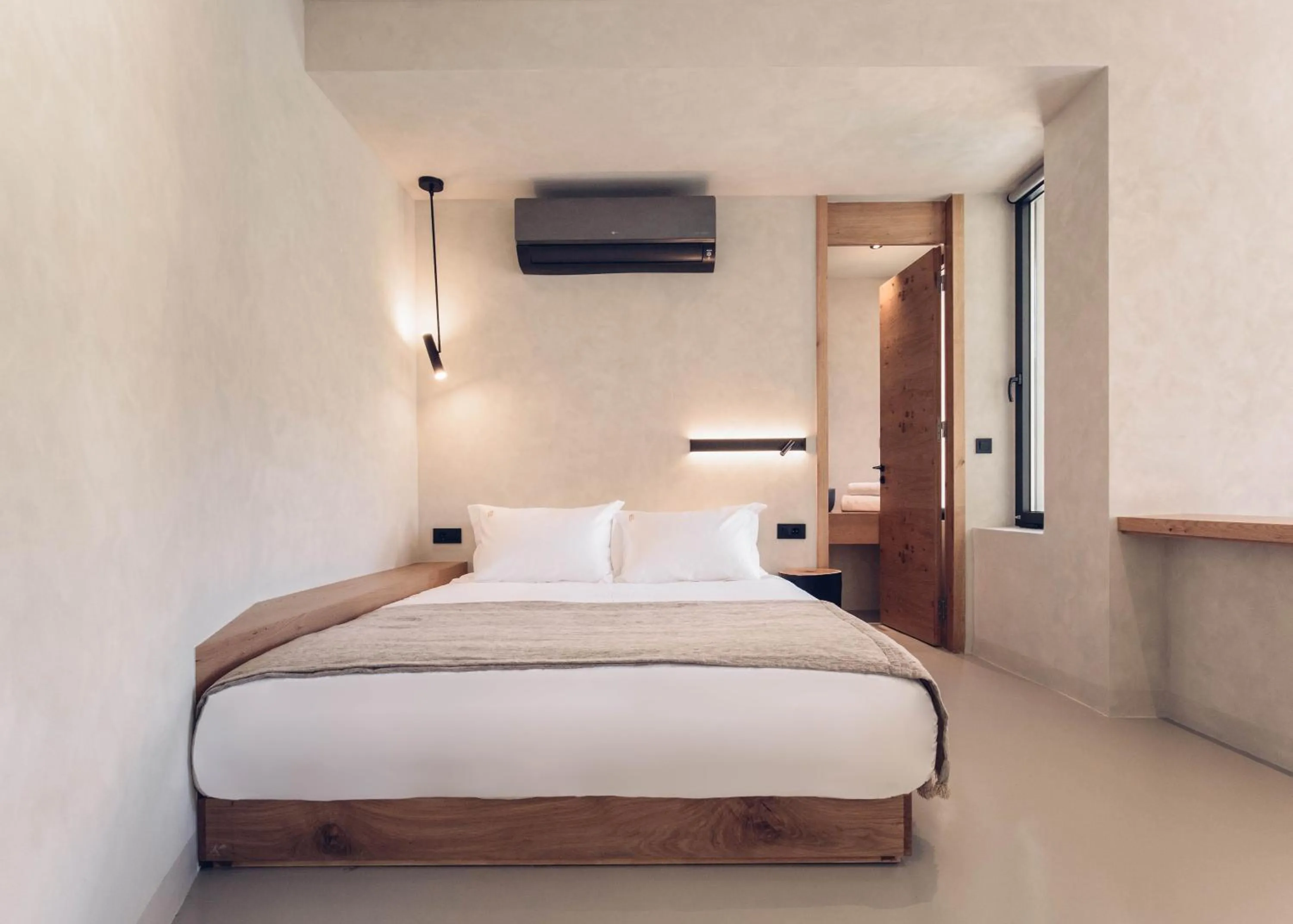 Bedroom, Bed in Monastery Estate Retreat