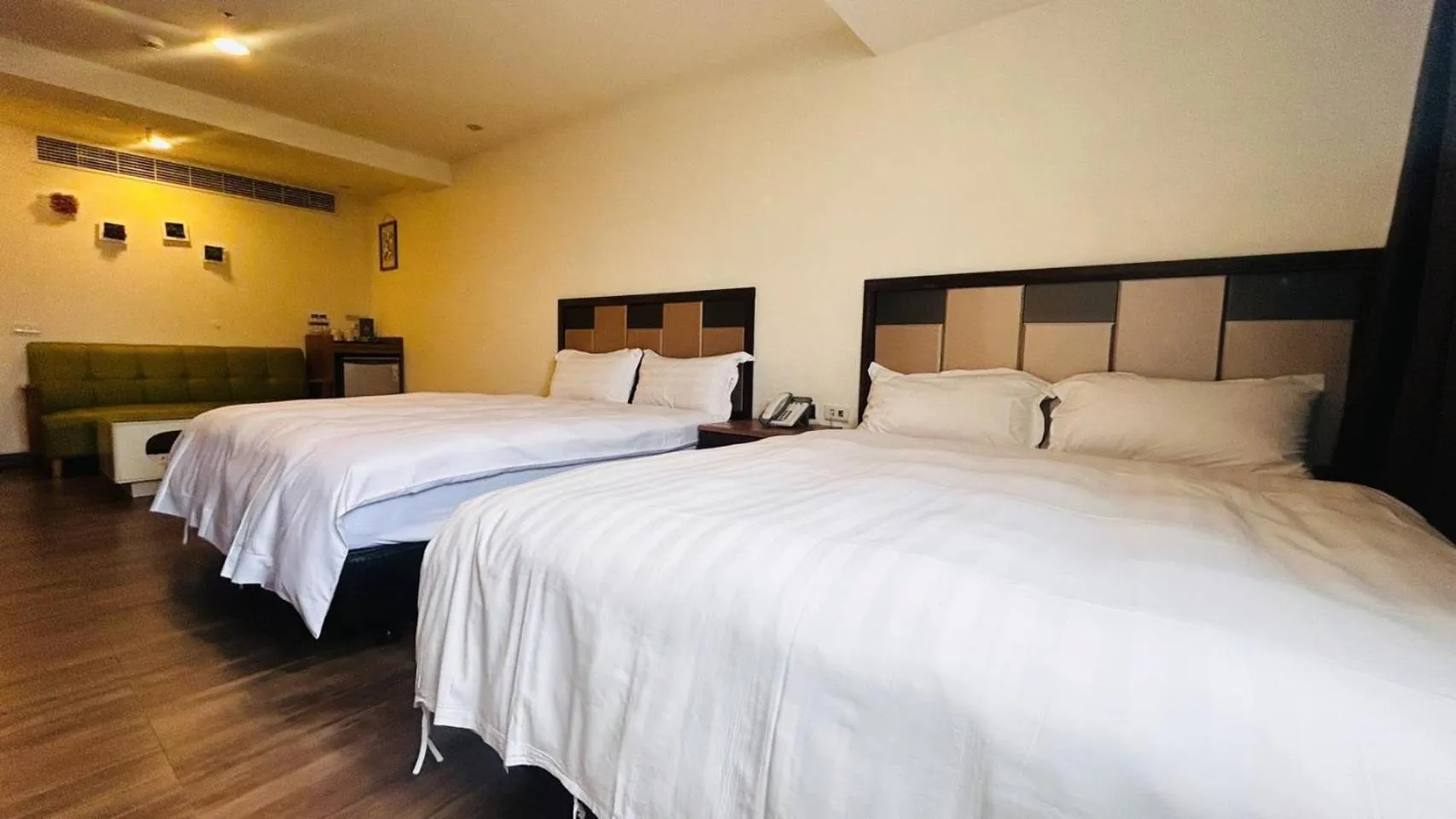 Bed in Greeninn Hotel