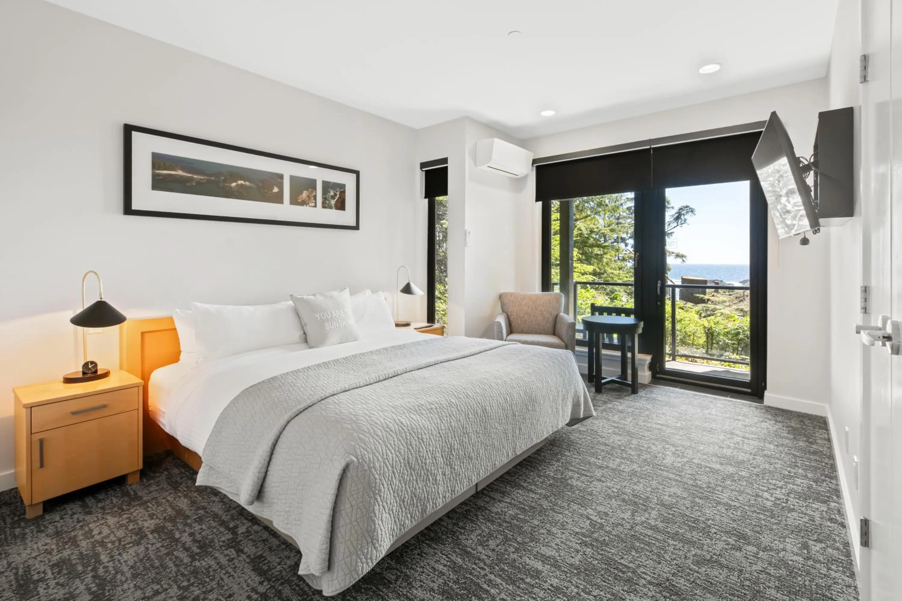 Bed in Black Rock Oceanfront Resort