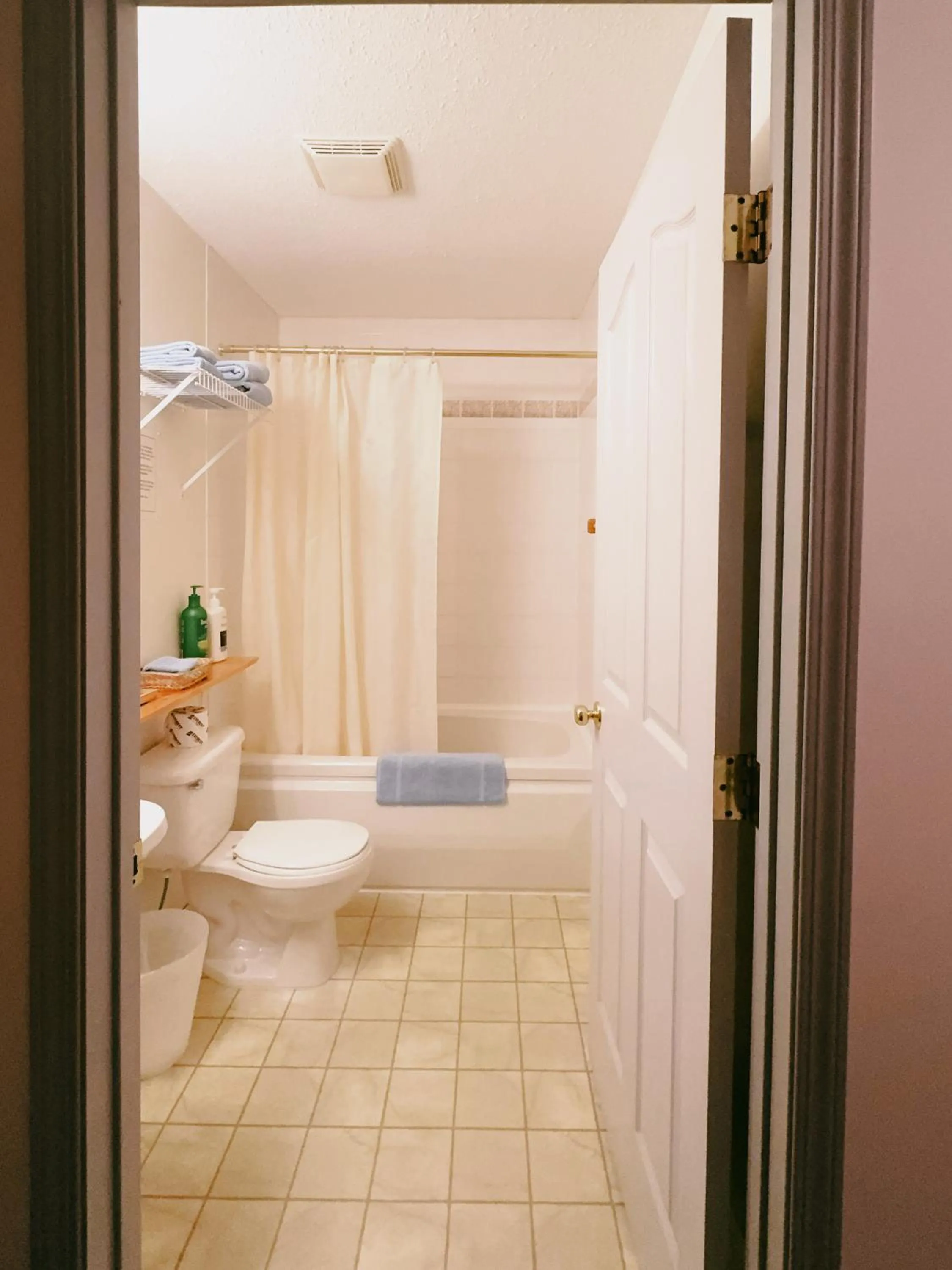 Shower in Alpine Meadows Lodge