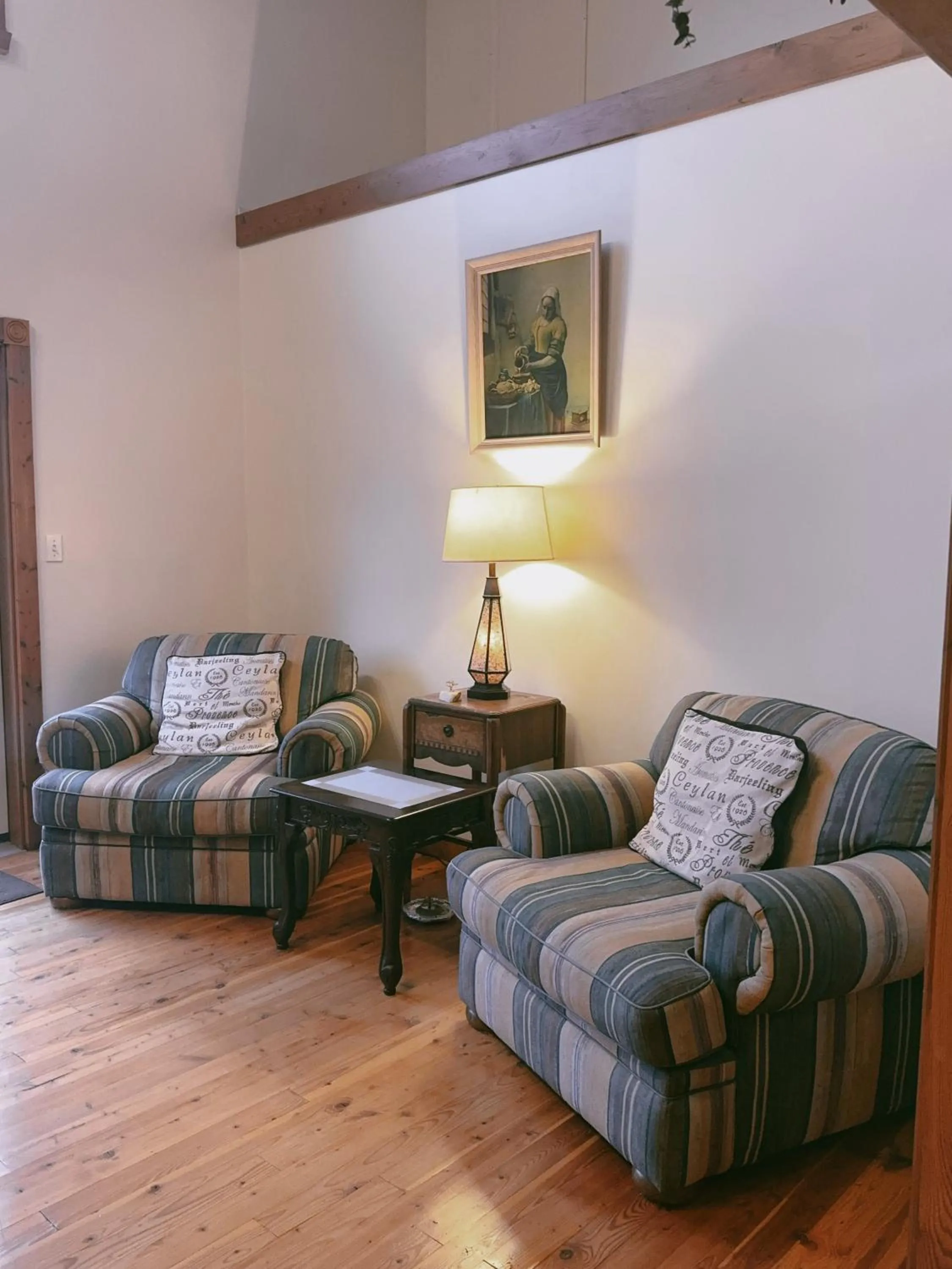 Living room in Alpine Meadows Lodge