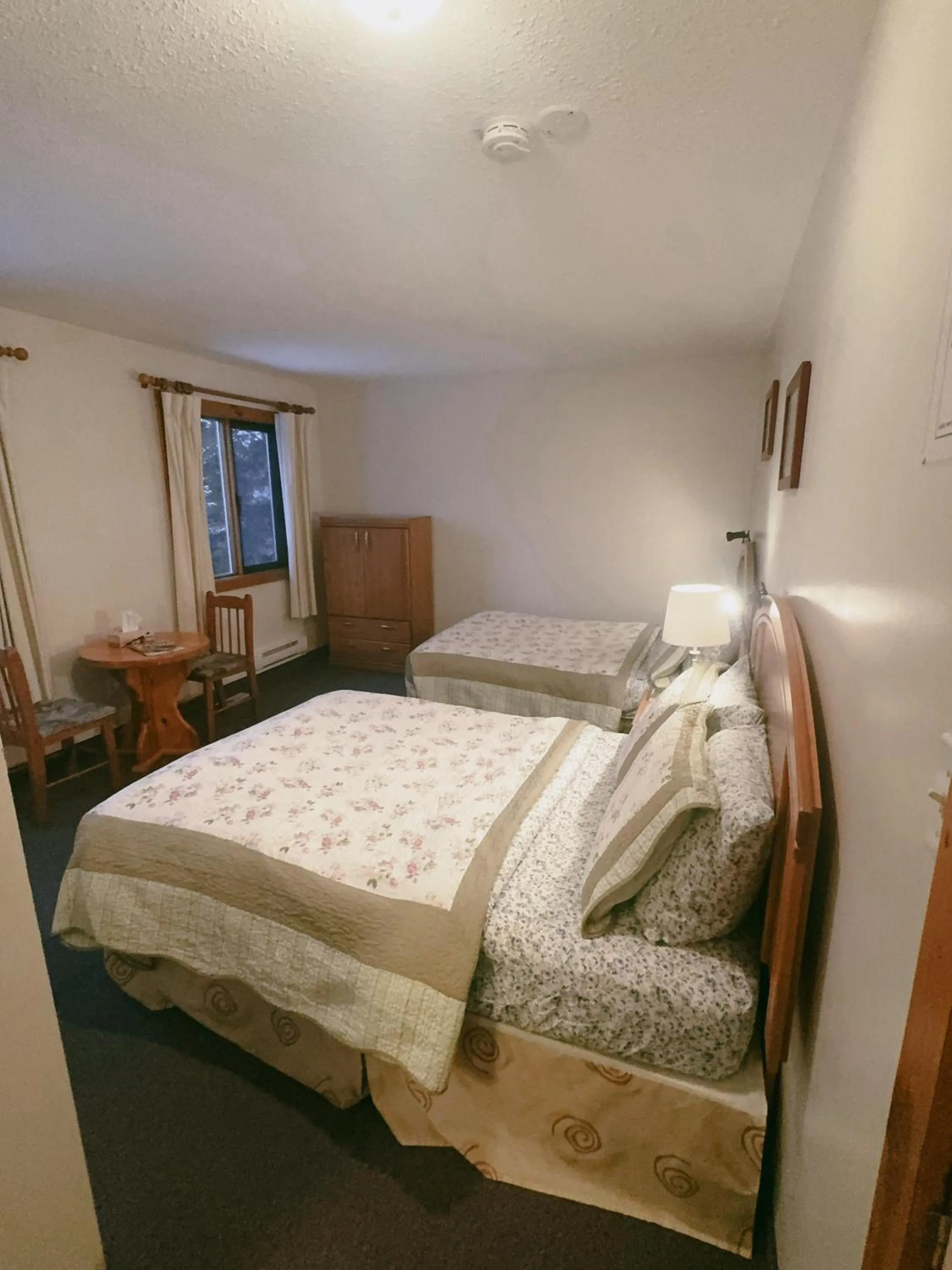 Bedroom, Bed in Alpine Meadows Lodge