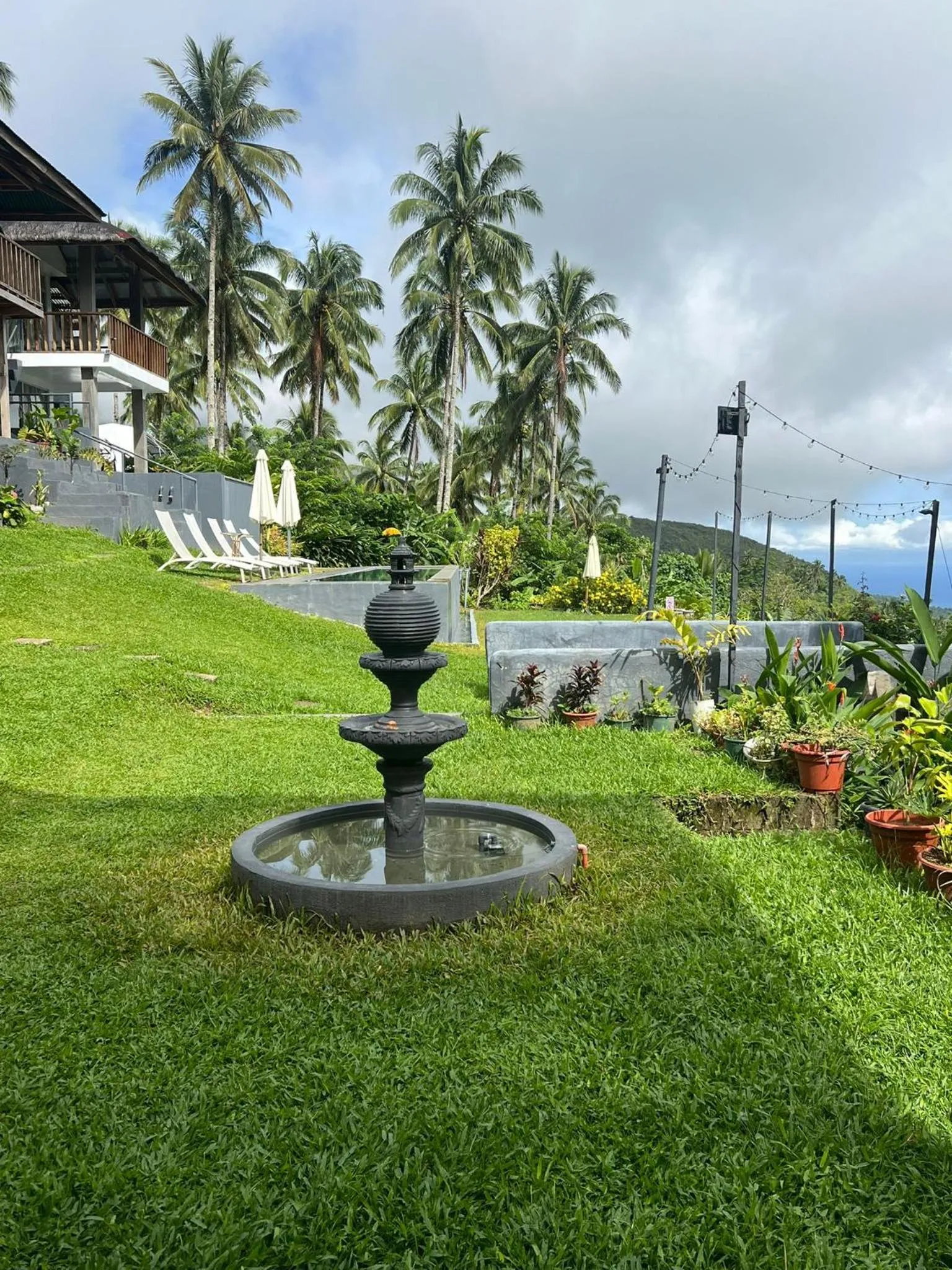 VIP in Bintana sa Paraiso Binunsaran