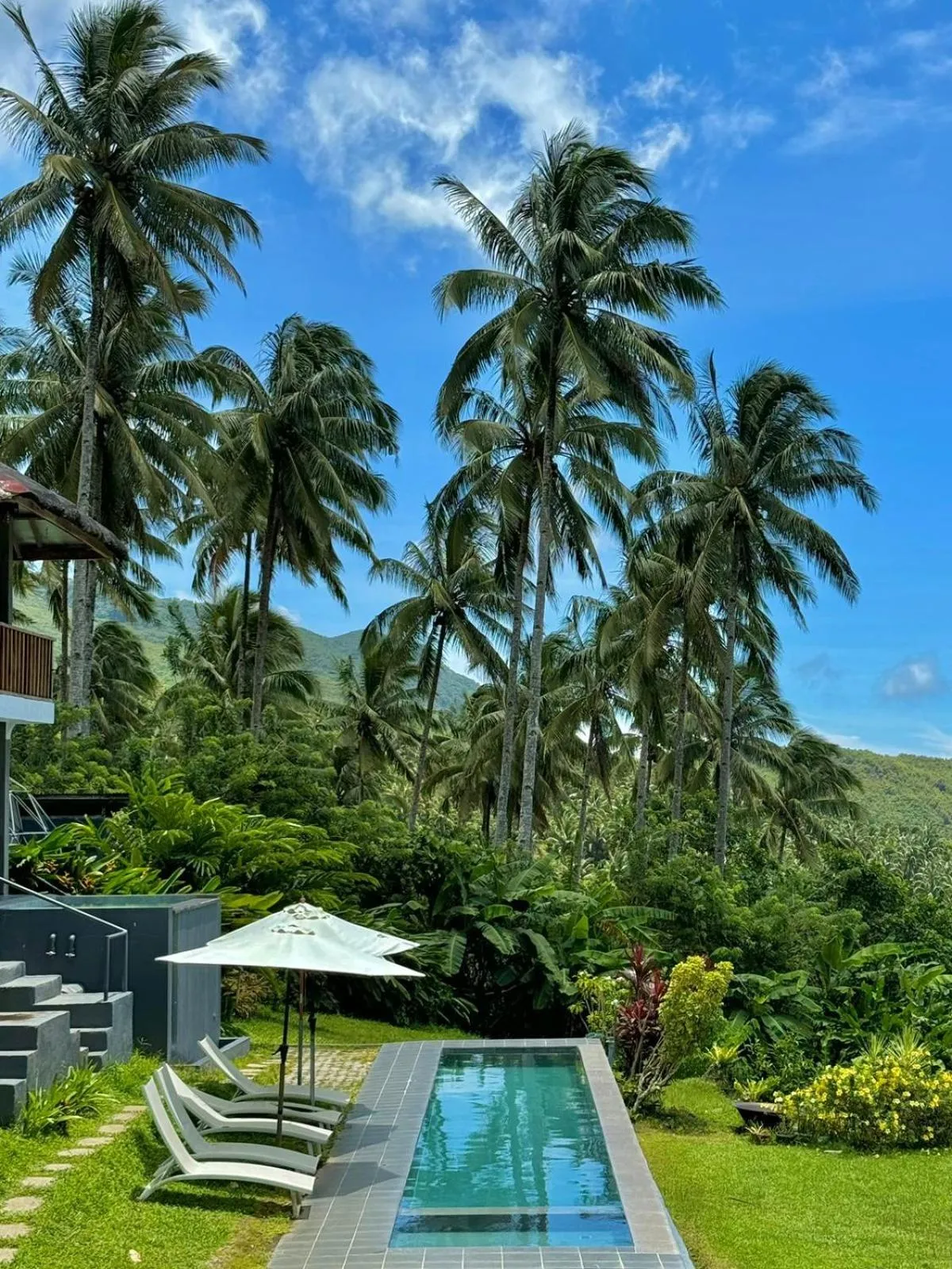 Swimming pool in Bintana sa Paraiso Binunsaran