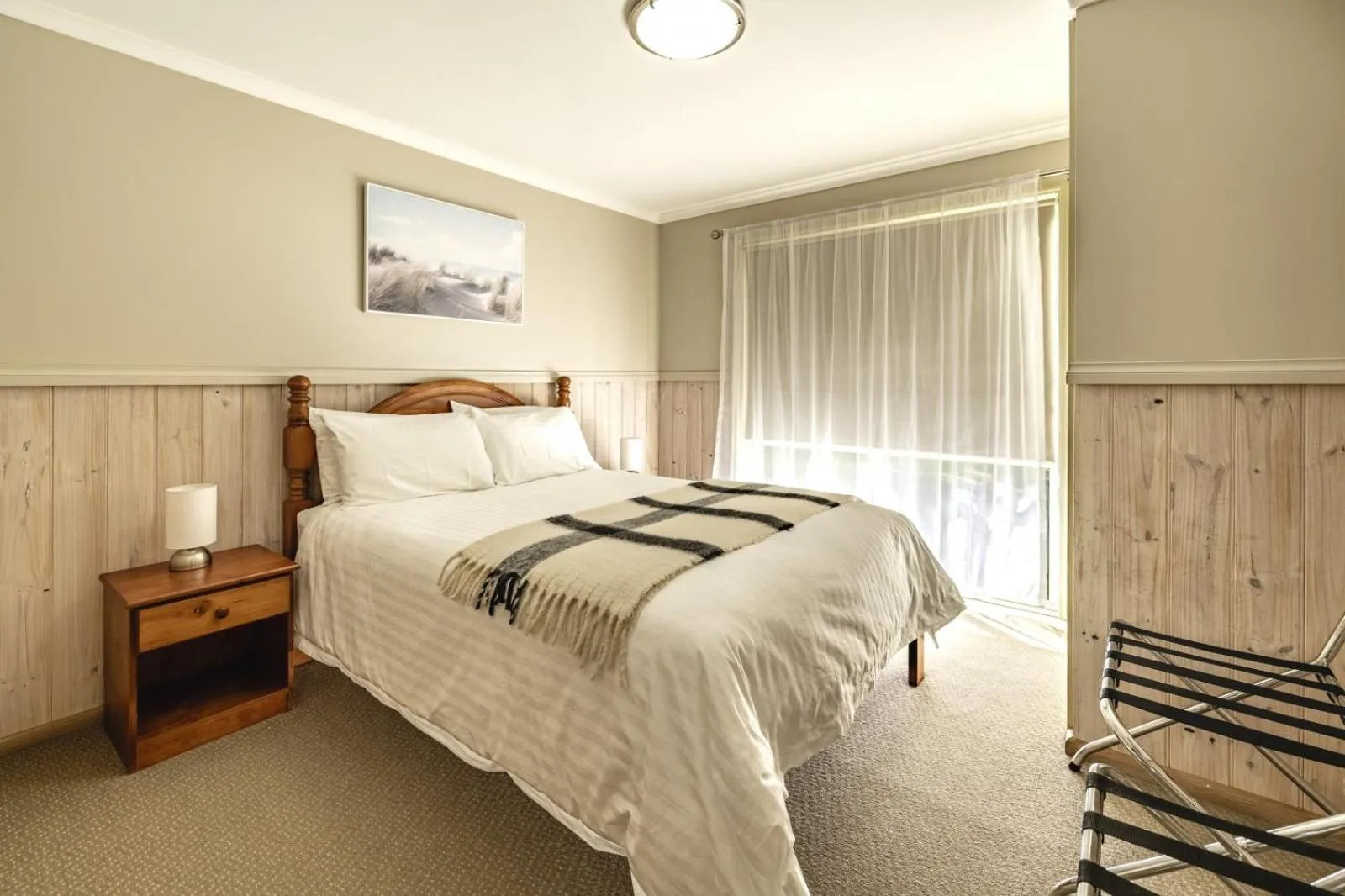 Bed in The Crays Accommodation