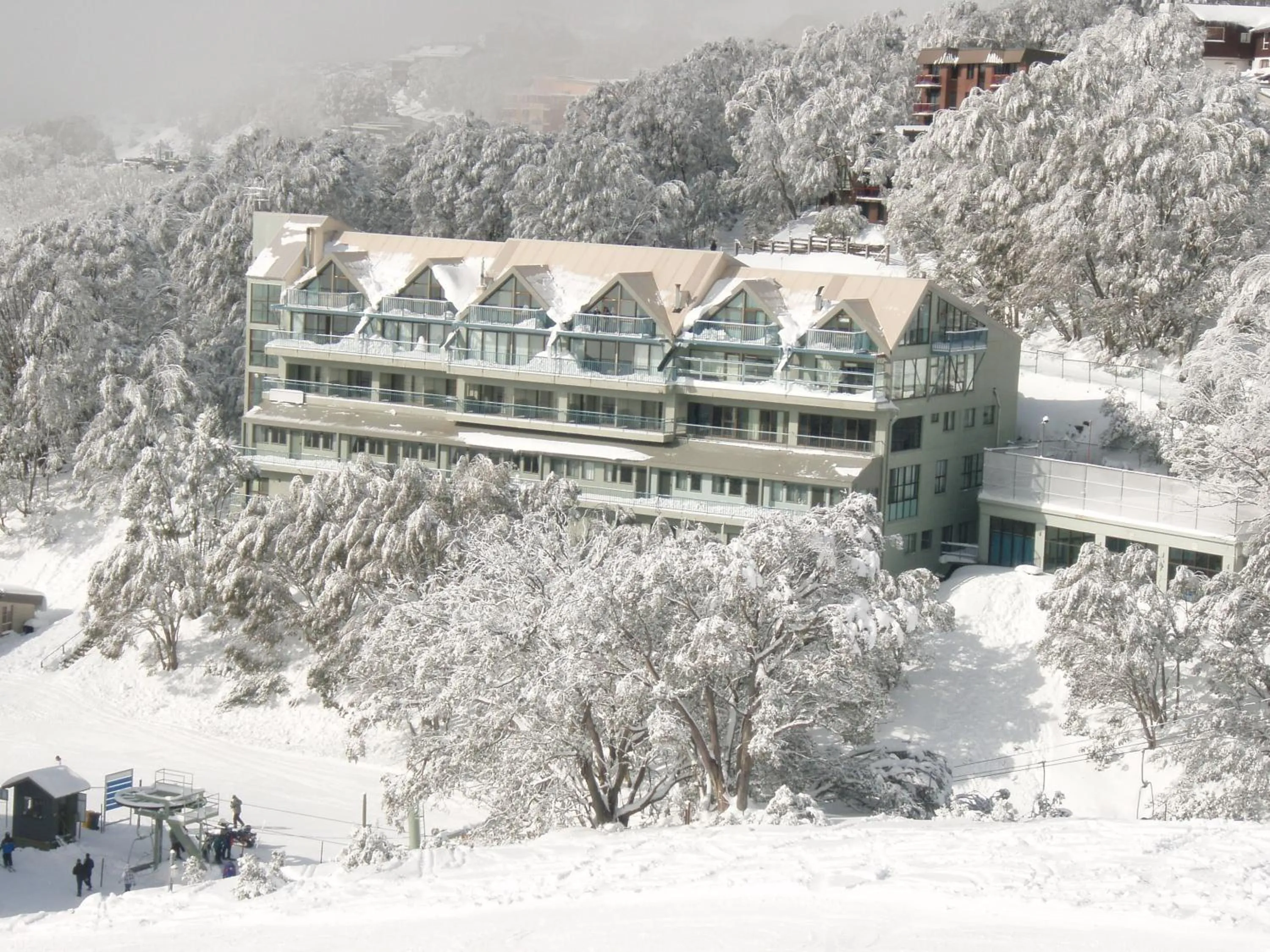 Area and facilities in Falls Creek Country Club