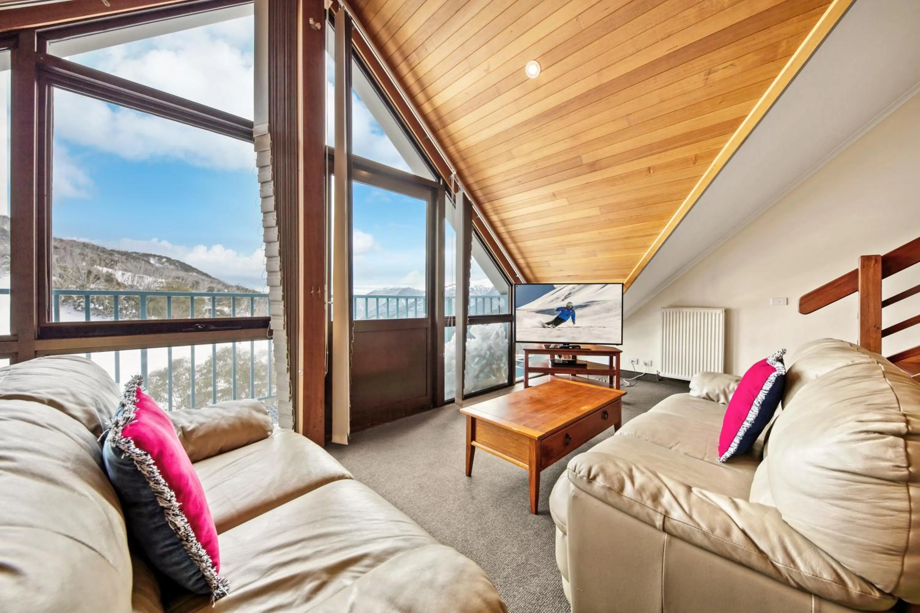 Living room in Falls Creek Country Club