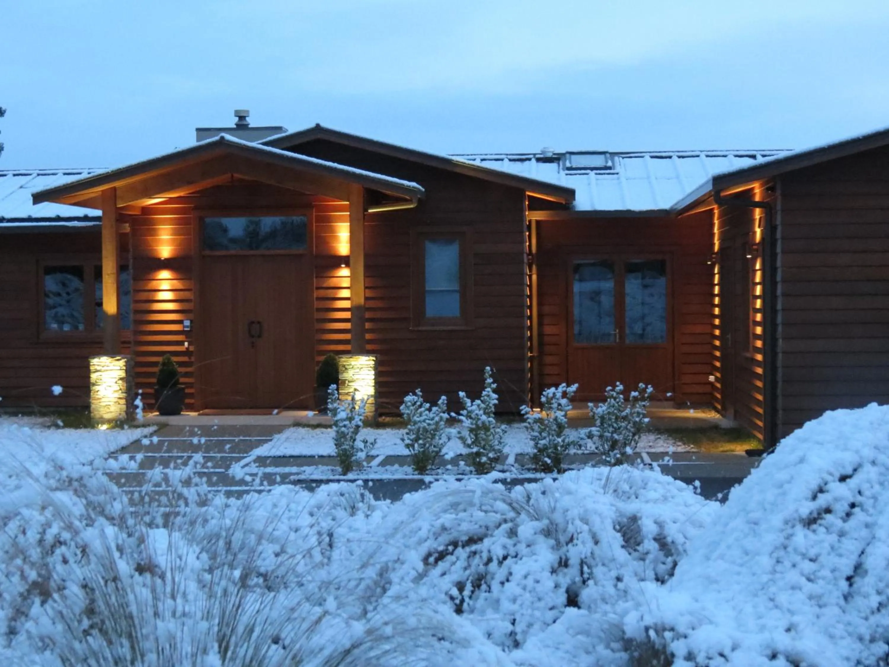 Facade/entrance, Winter in Wanaka Haven Lodge Accommodation