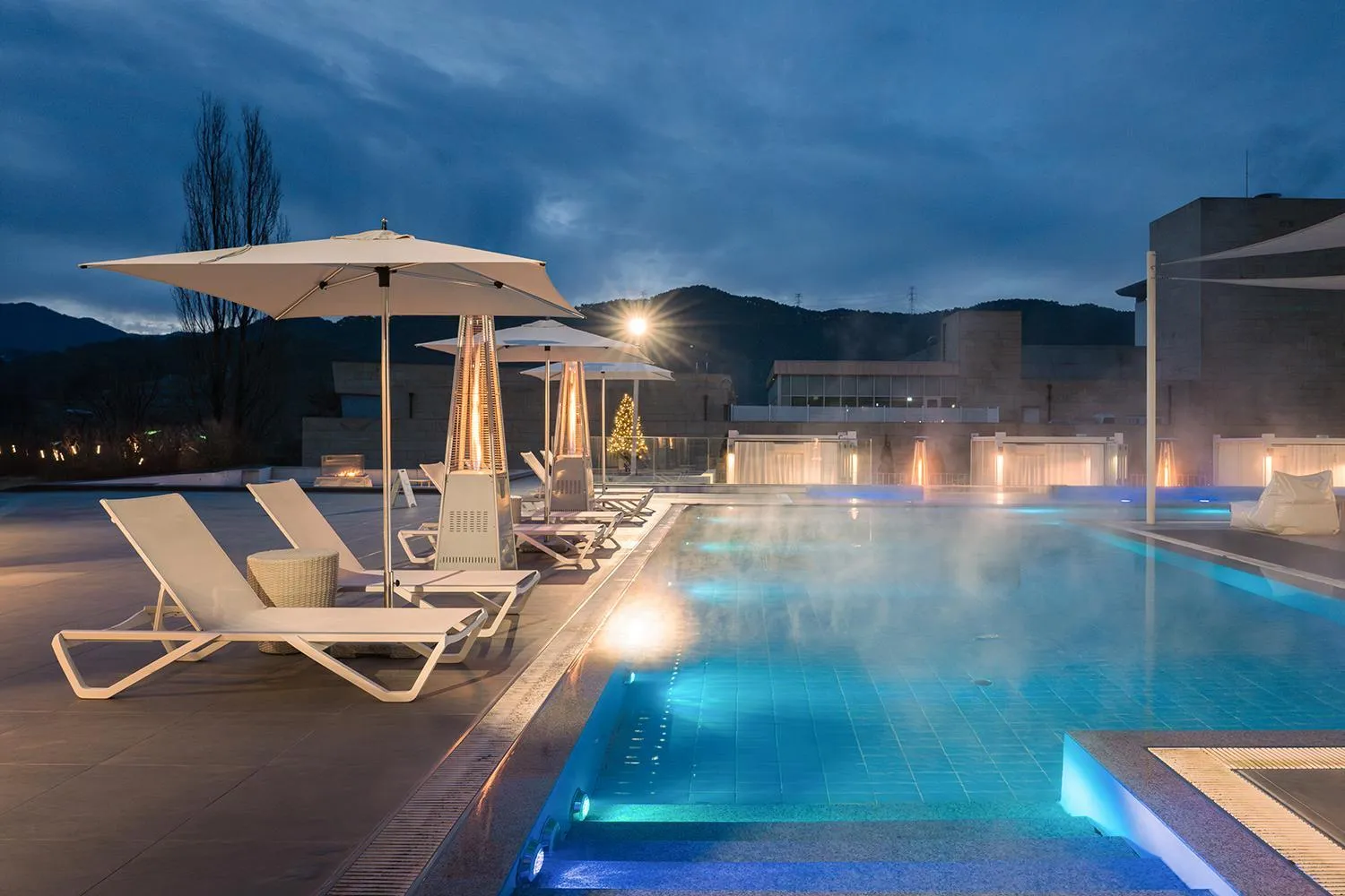 Night in The Suites Hotel Namwon