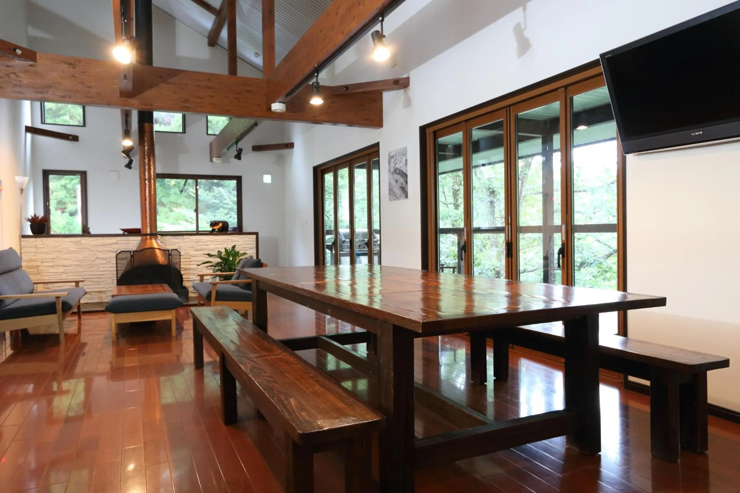 Living room in Bears Den Mountain Lodge