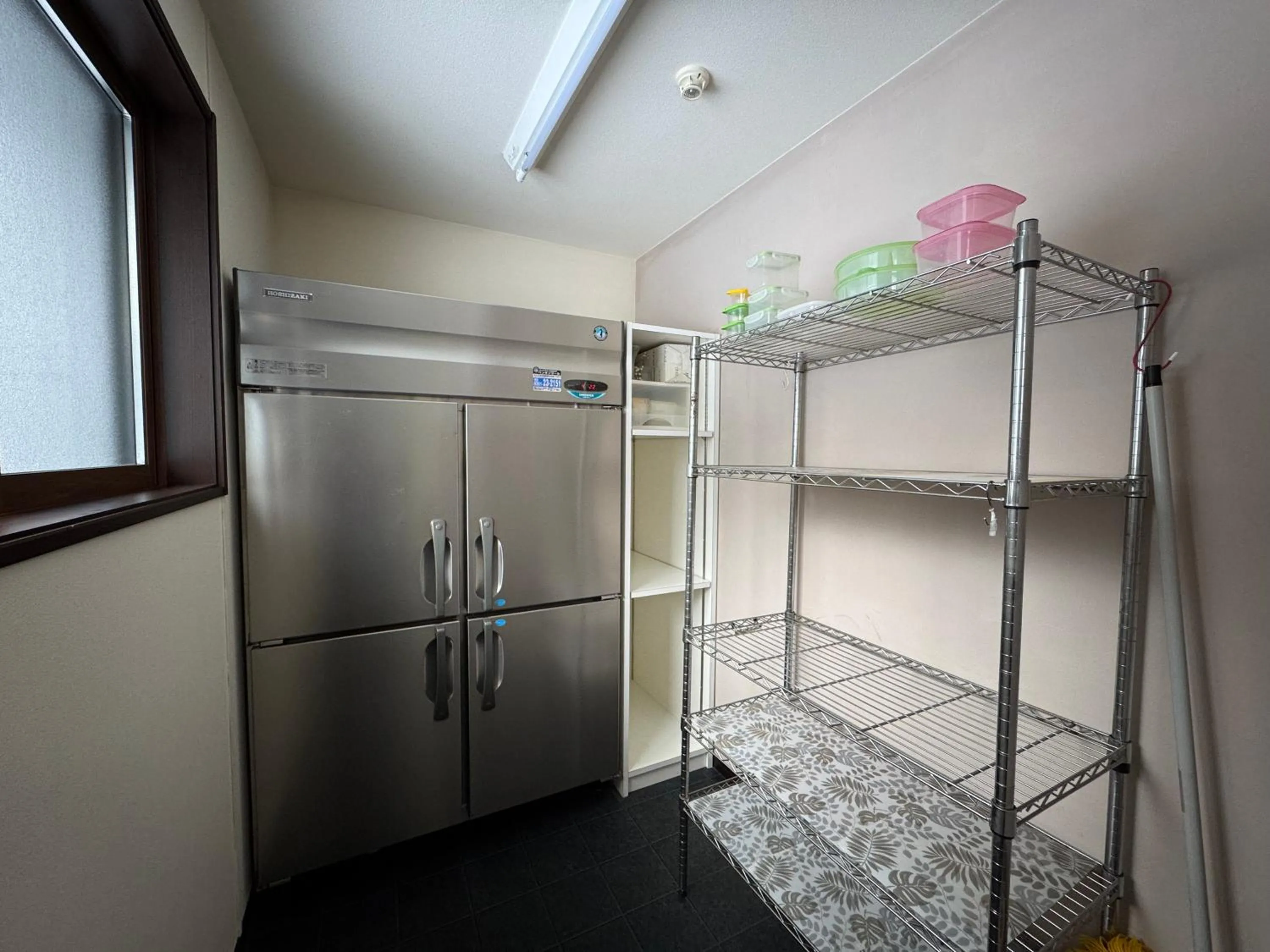 Kitchen or kitchenette in Bears Den Mountain Lodge